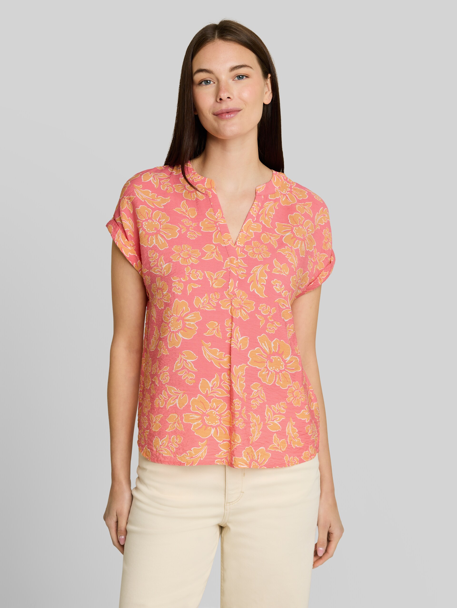 Blouse ample à encolure en V - pink big flower design - Découpe Vue de face du modèle