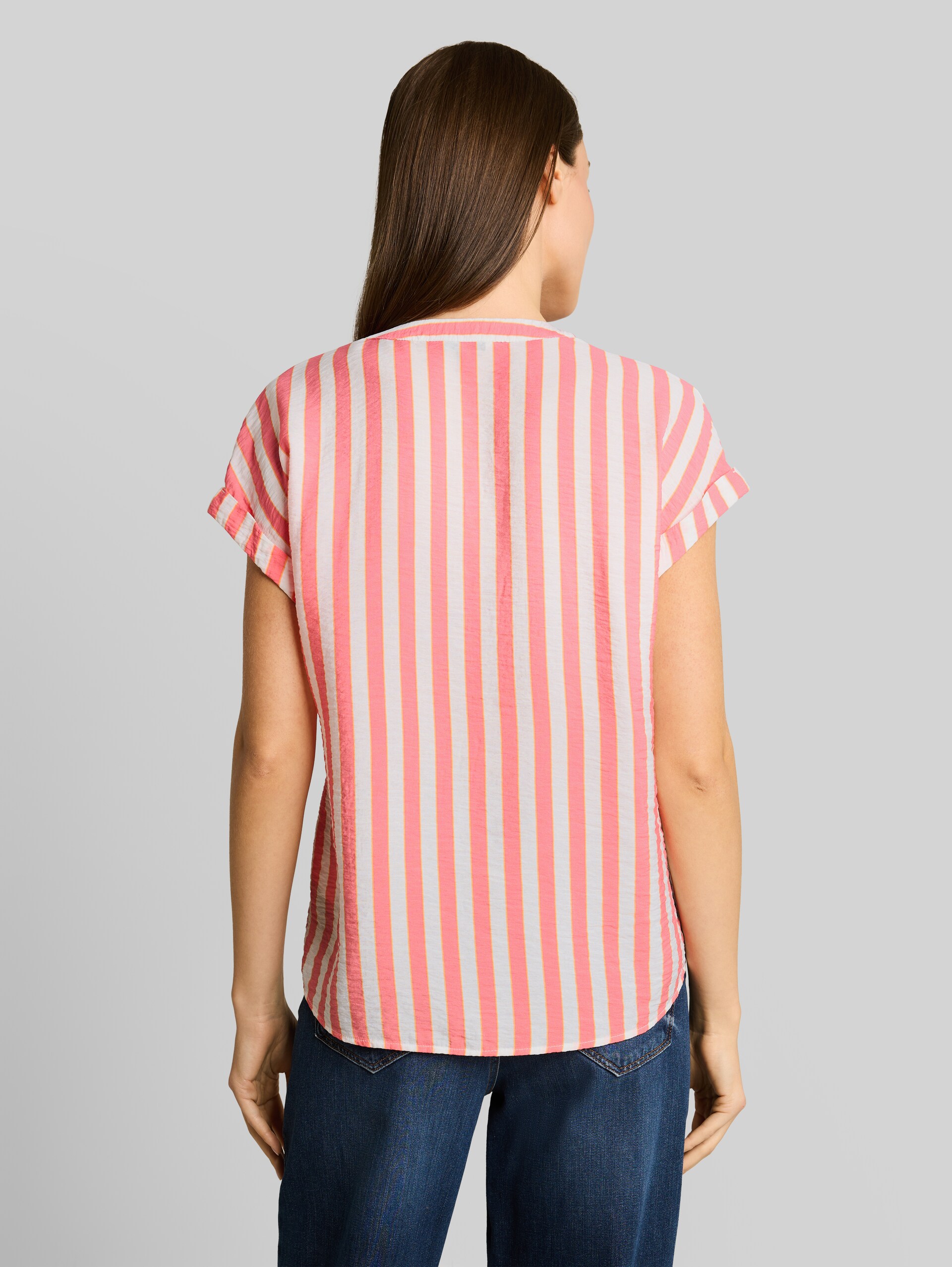 Blouse ample à encolure en V - pink white irregular stripe - Découpe Vue arrière du modèle