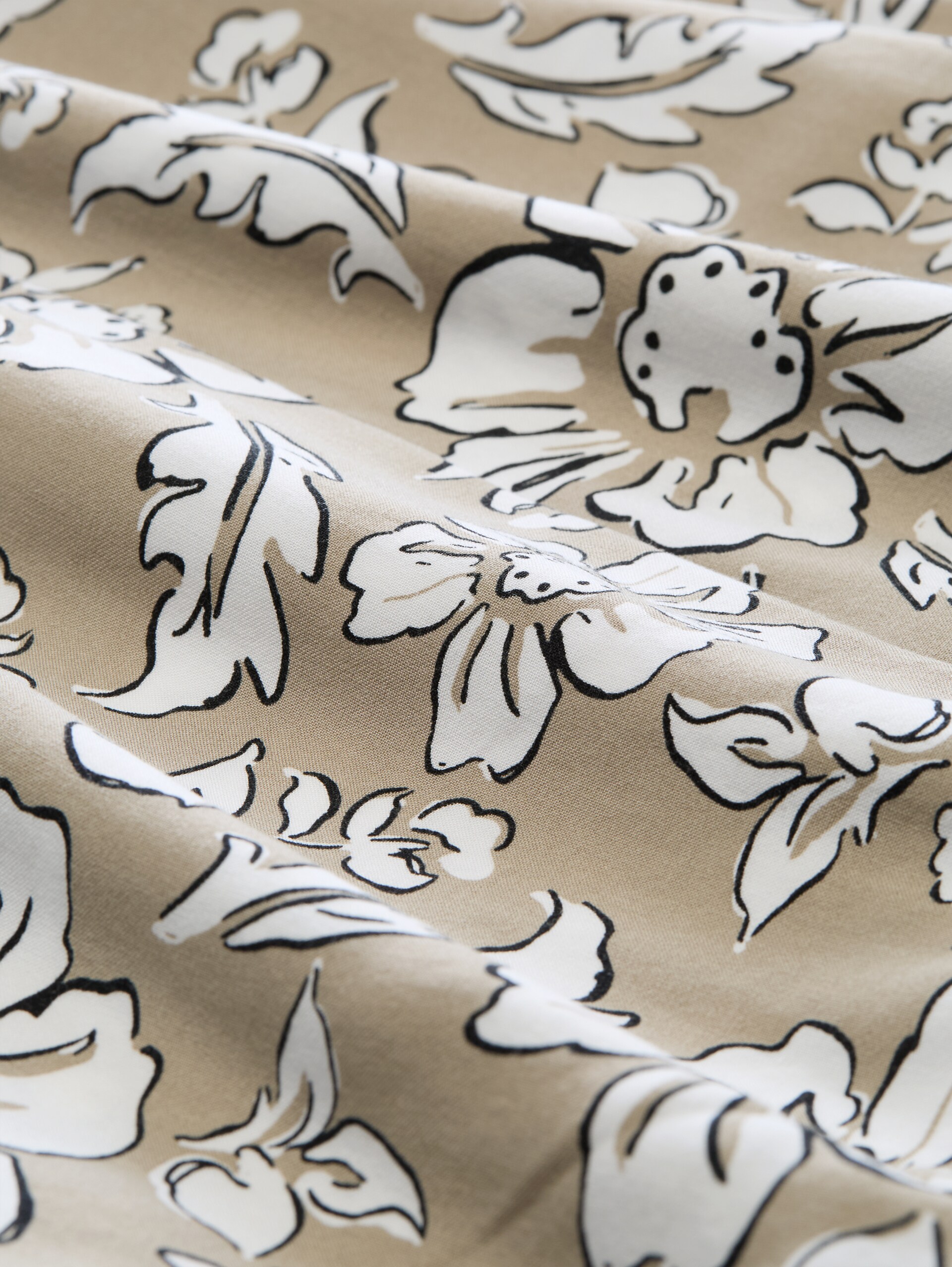 Bluse aus Viskose - olive big flower design - Material-Ansicht