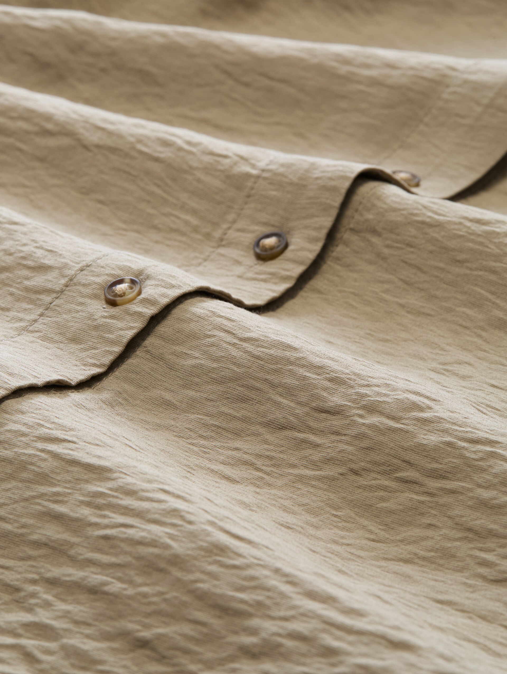 Blusentop mit V-Ausschnitt - Silver Olive - Material-Ansicht
