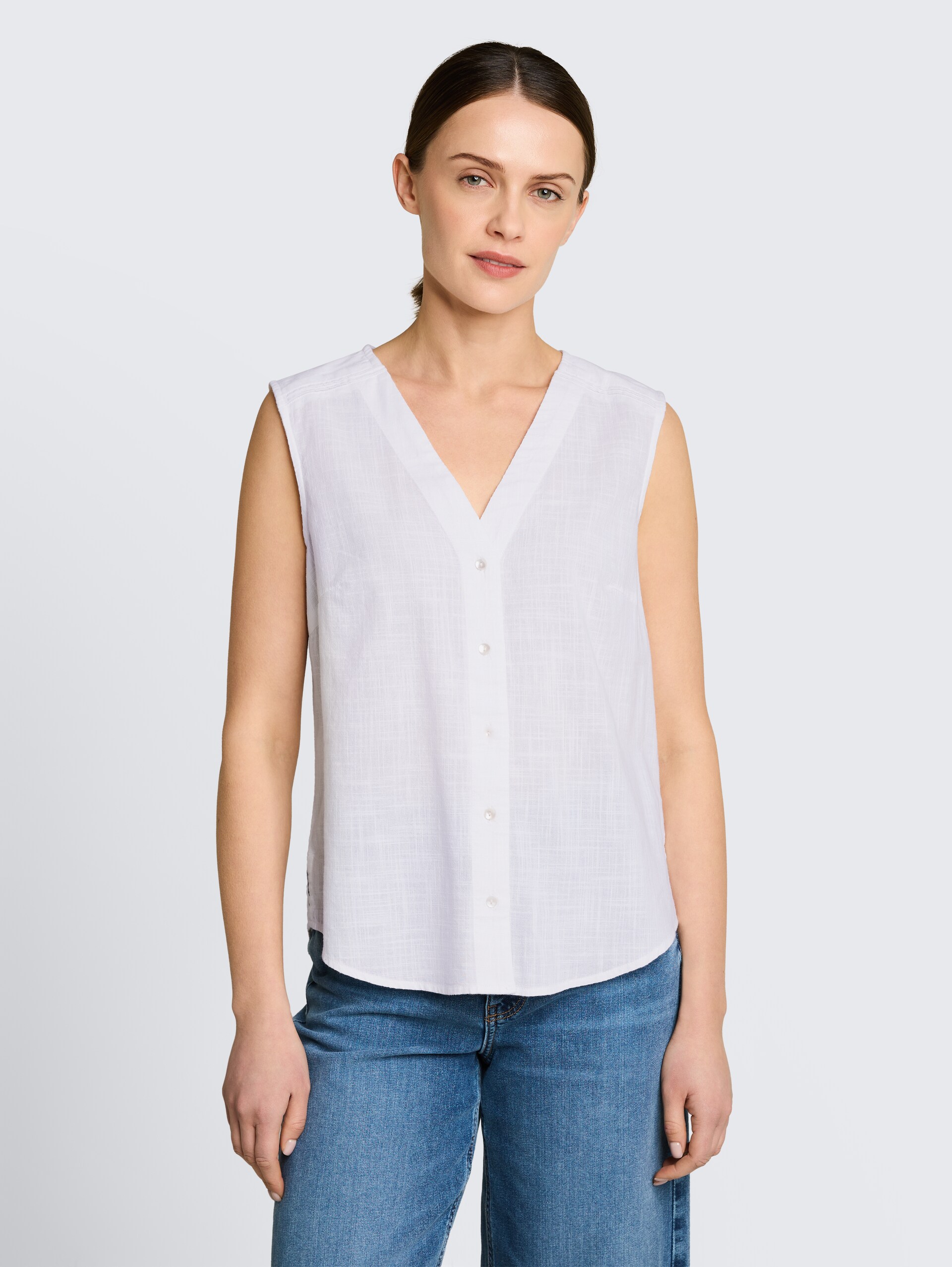Blouse van katoen - White - Nek model vooraanzicht