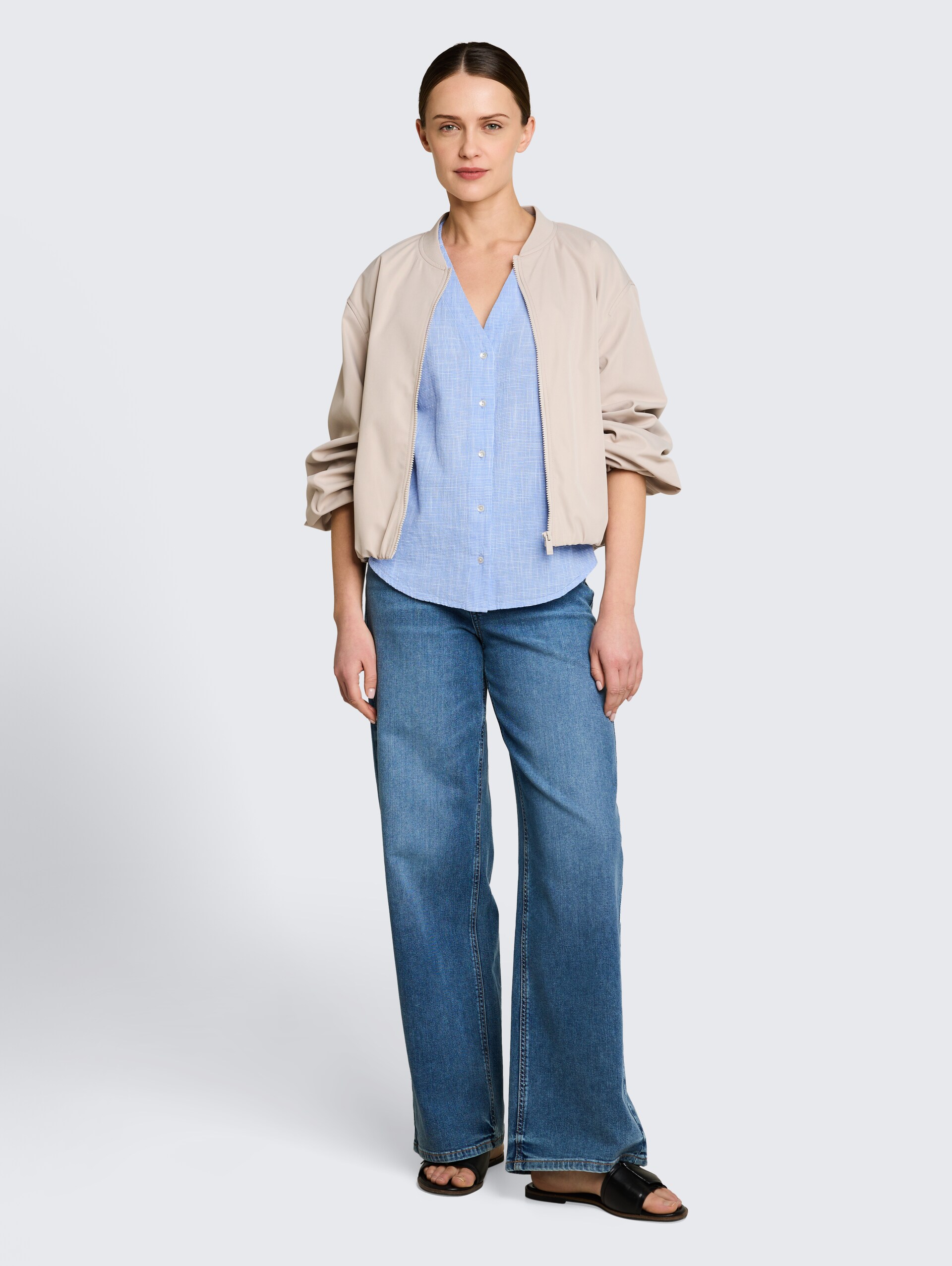 Blouse van katoen - dreamy blue - Model vooraanzicht