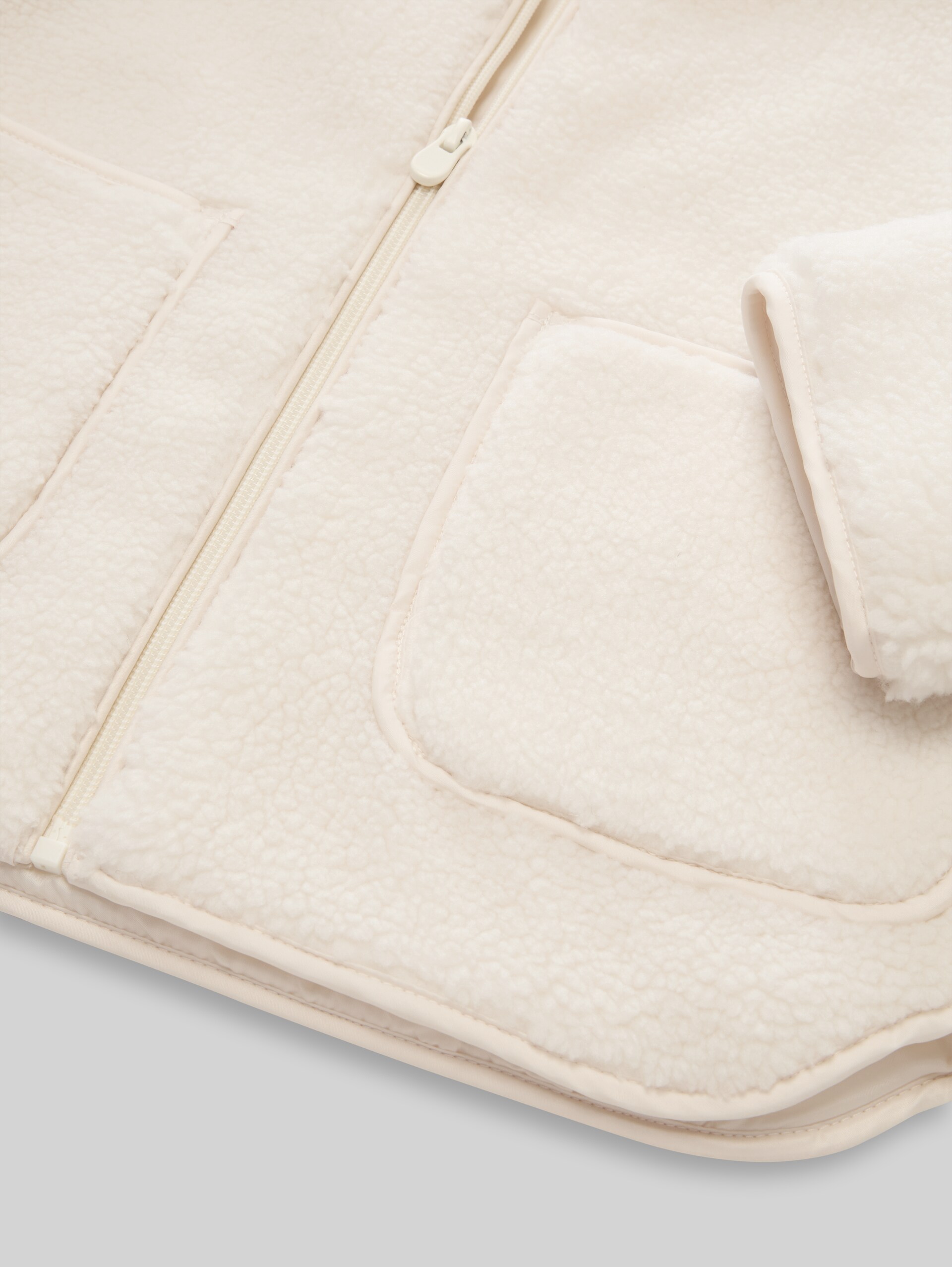 Teddy bomber jacket - light creme teddy - Detail model view