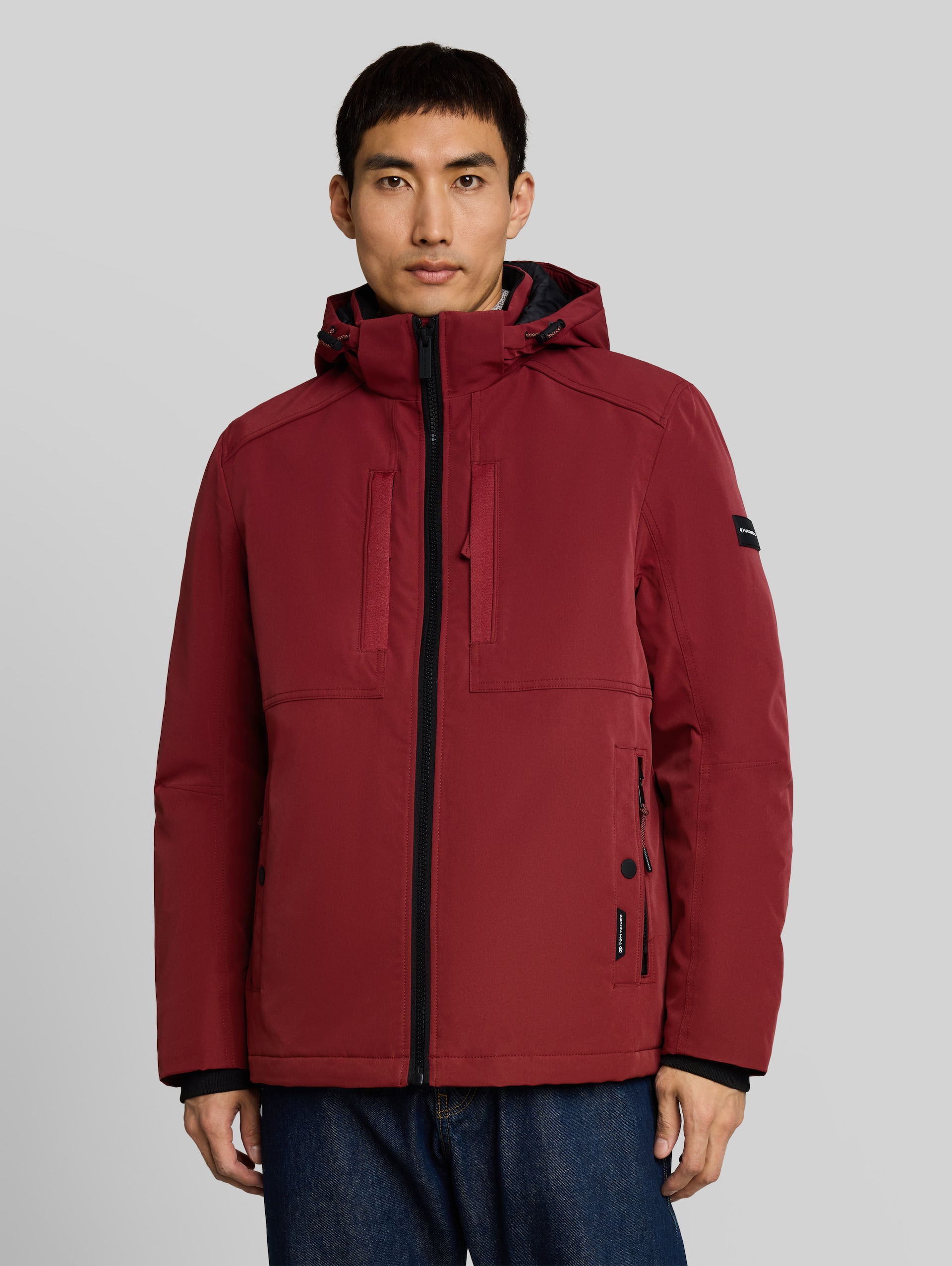 Funktionsjacke mit abnehmbarer Kapuze - pear red - Model-Vorderansicht