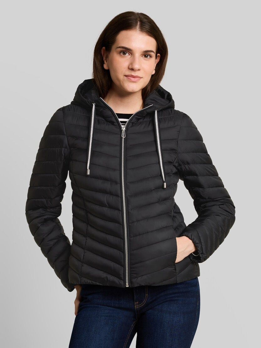 Lightweight Steppjacke mit Kapuze von Women, deep black