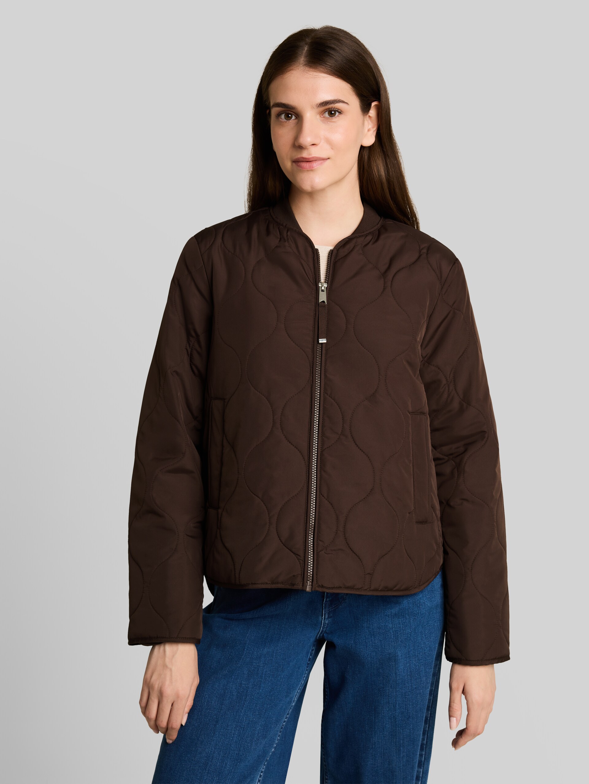 Steppjacke mit Bomberkragen - java dark brown - Model-Vorderansicht