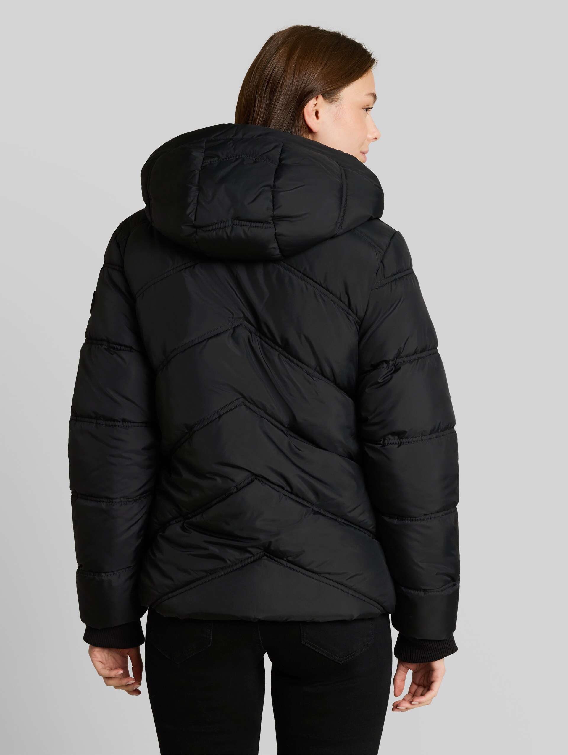 Doudoune en matière déperlante - deep black - Vue arrière du modèle