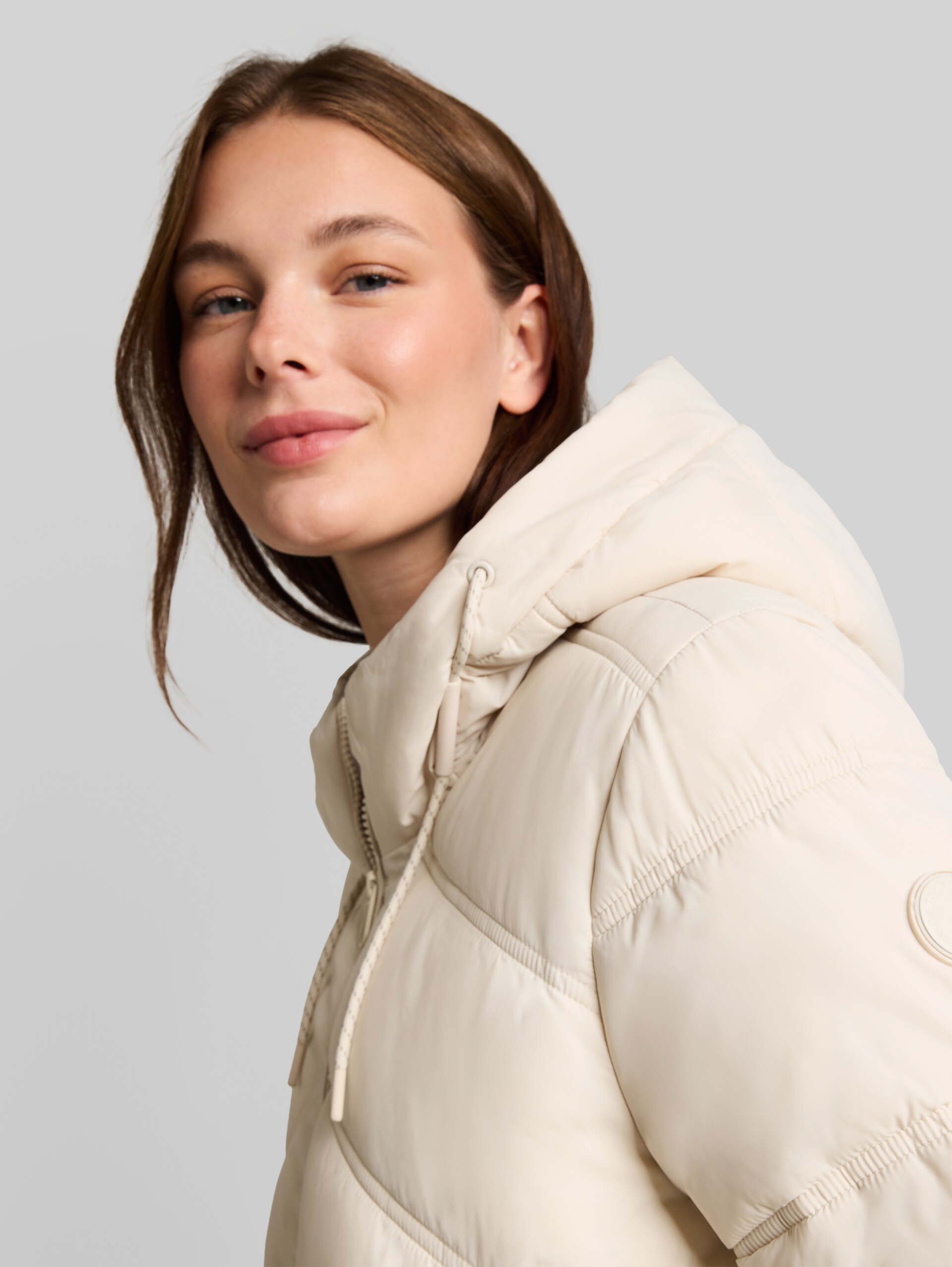 Doudoune en matière déperlante - cold beige - Vue détaillée du modèle