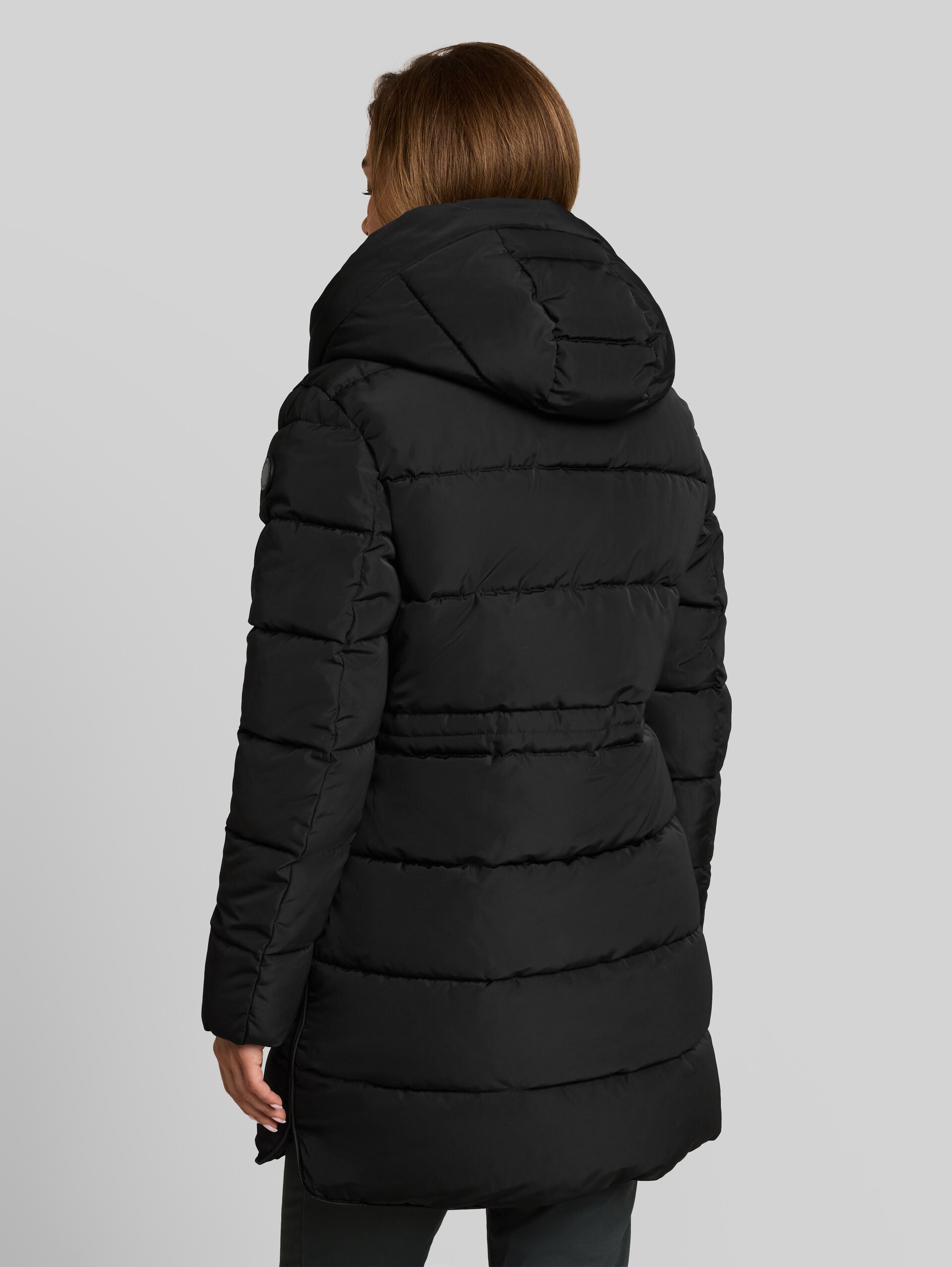 Manteau matelassé au look 2-en-1 - deep black - Vue arrière du modèle