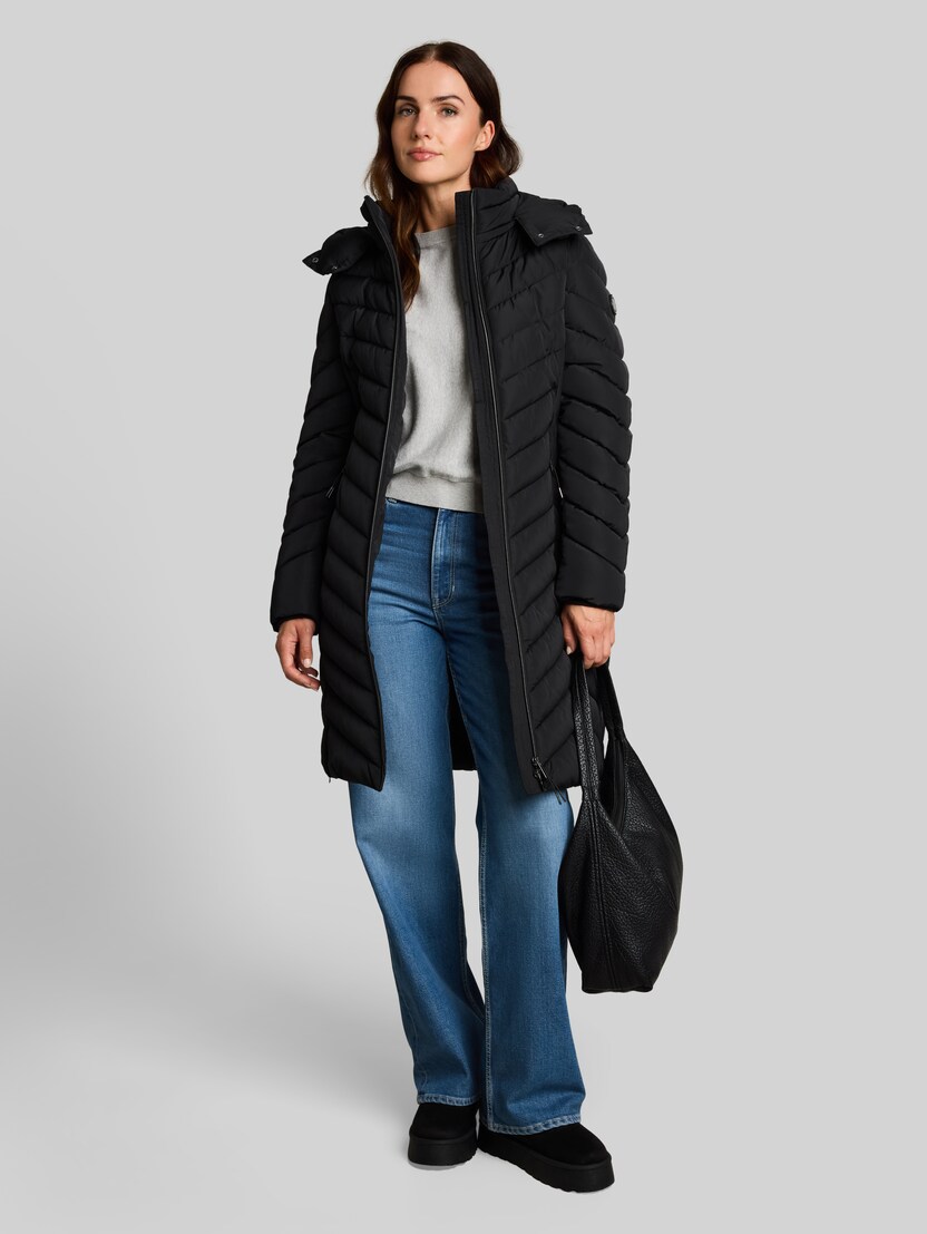 Puffer-Mantel mit abnehmbarer Kapuze von Women, deep black