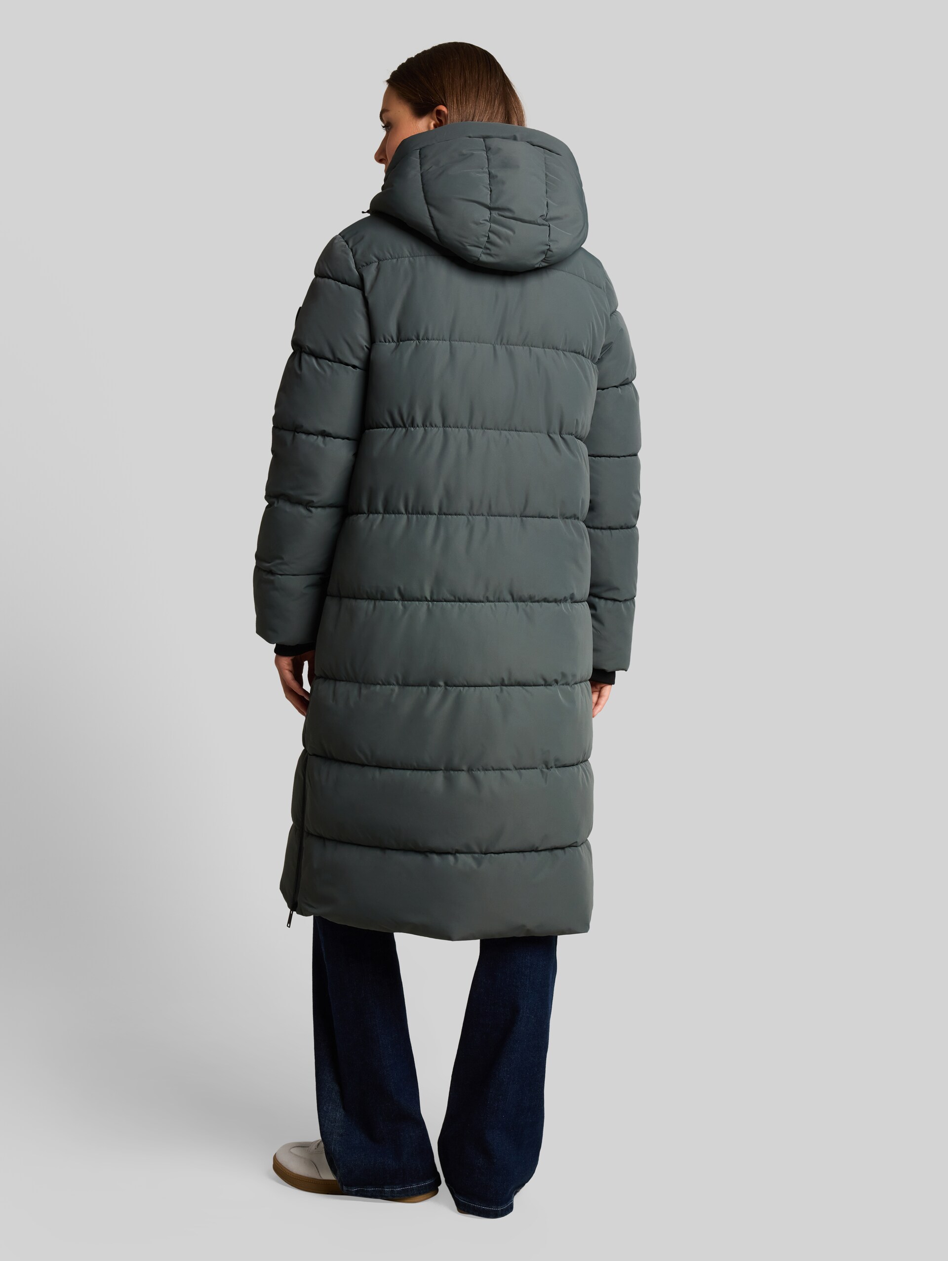 Manteau matelassé long - Darkest Olive - Vue arrière du modèle