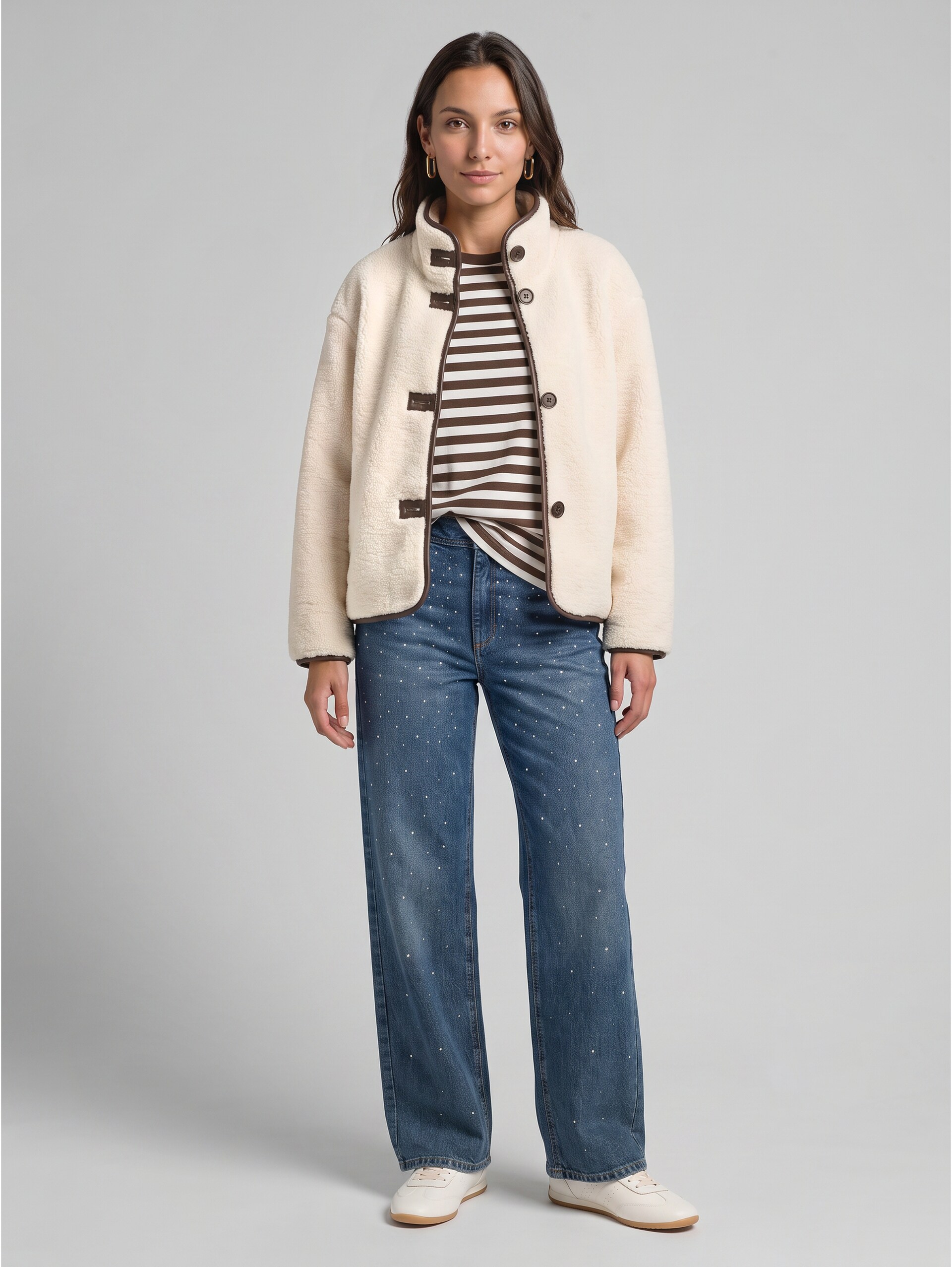 Teddyjas met zakken - light cream beige - zijaanzicht model