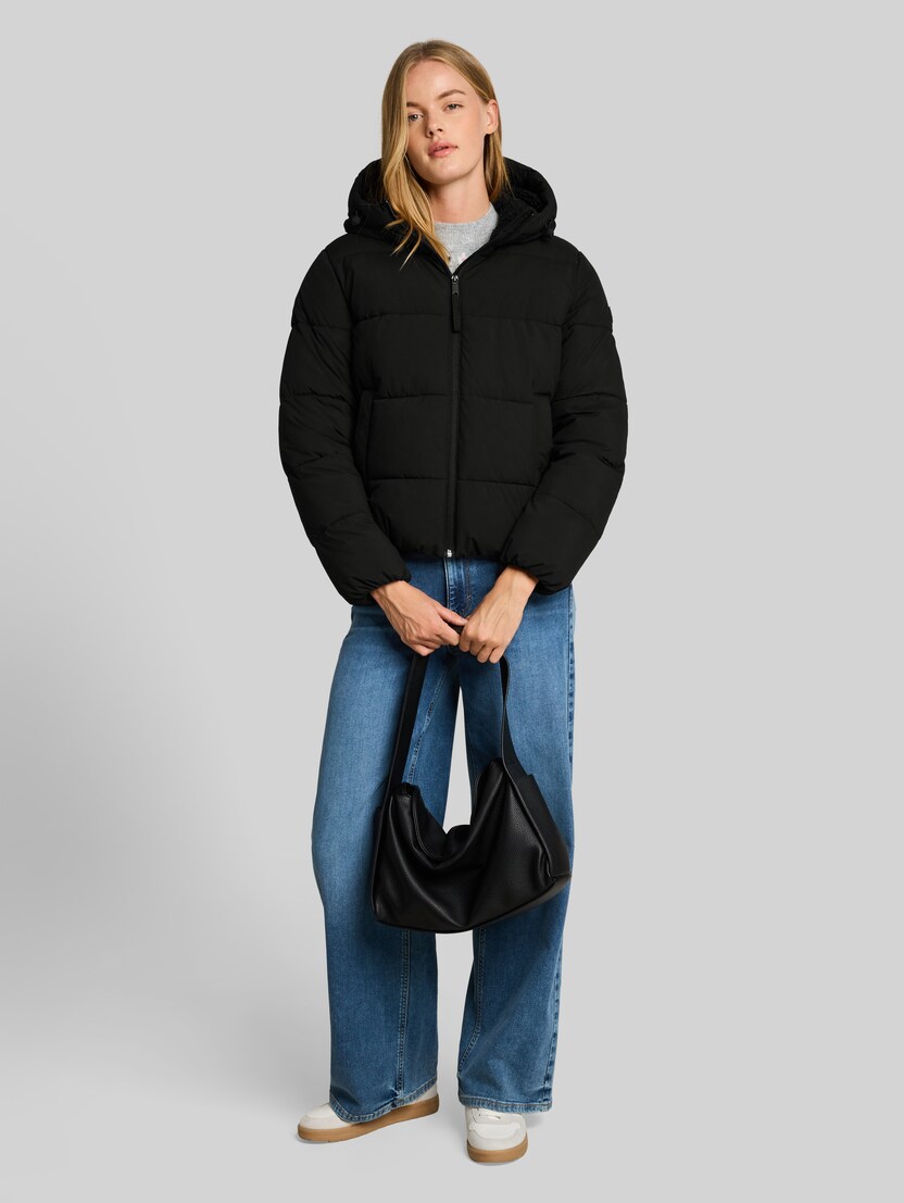 Puffer-Jacke aus wasserabweisendem Material von Denim Female, deep black