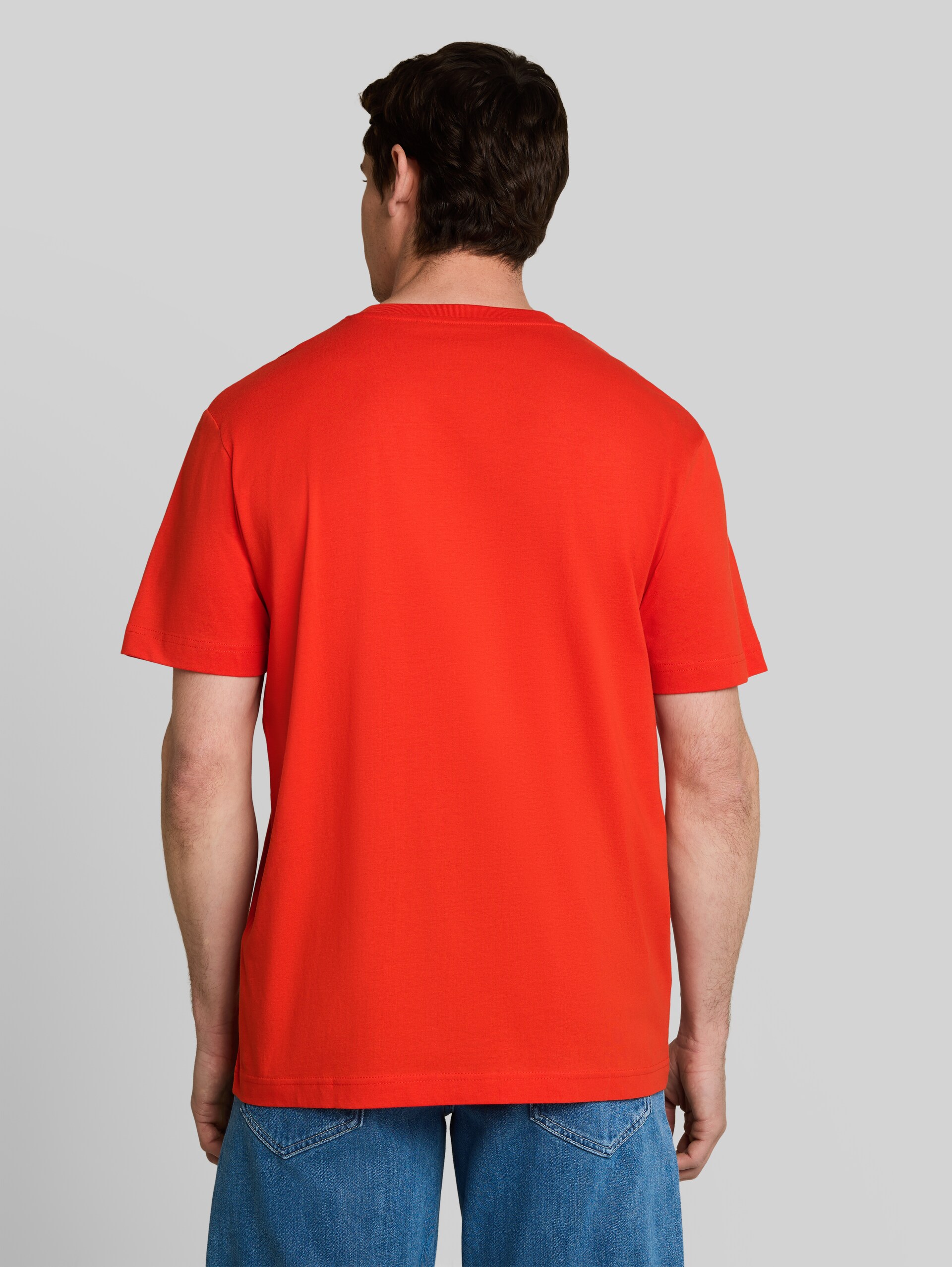 T-shirt with print - orange red - Neckline model-back view