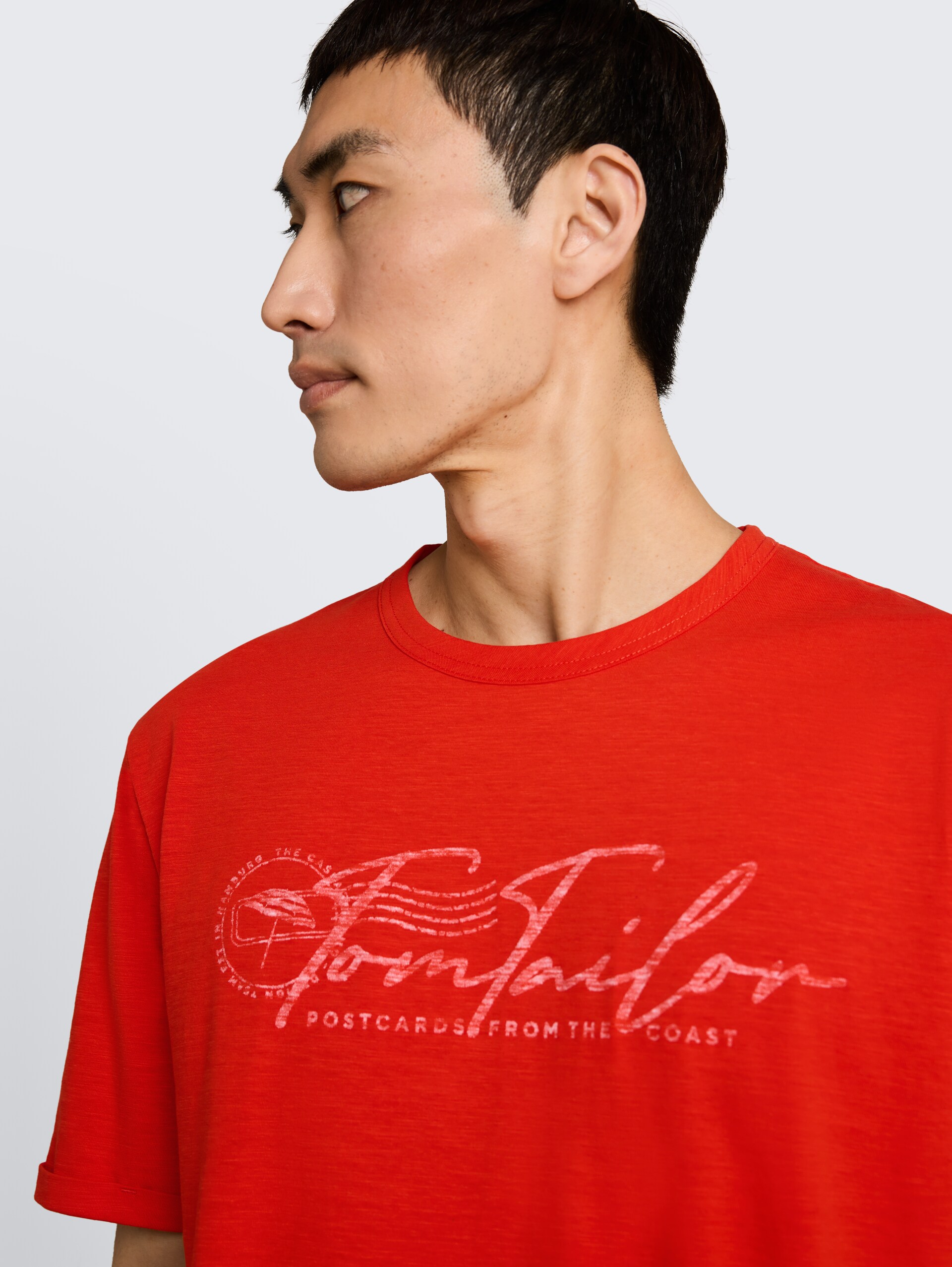 T-Shirt mit Logo-Print - orange red - Detail-Model-Ansicht