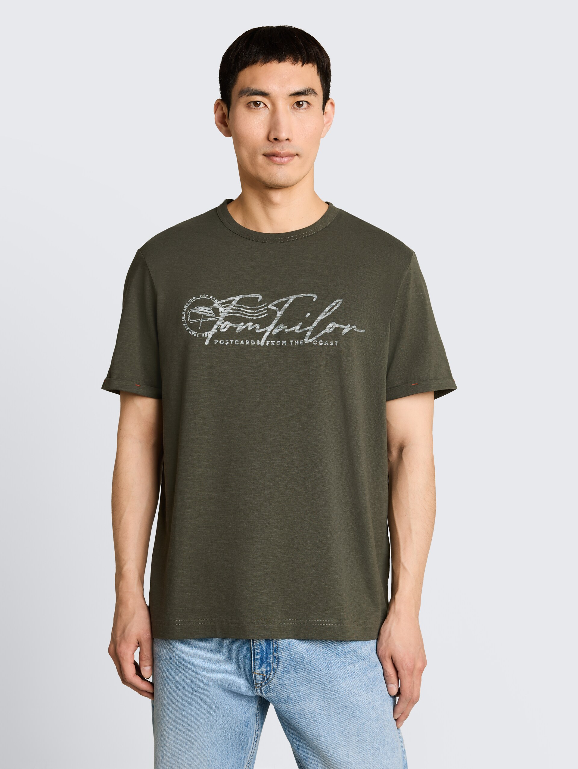 T-shirt met logoprint - deep leaf green - Nek model vooraanzicht
