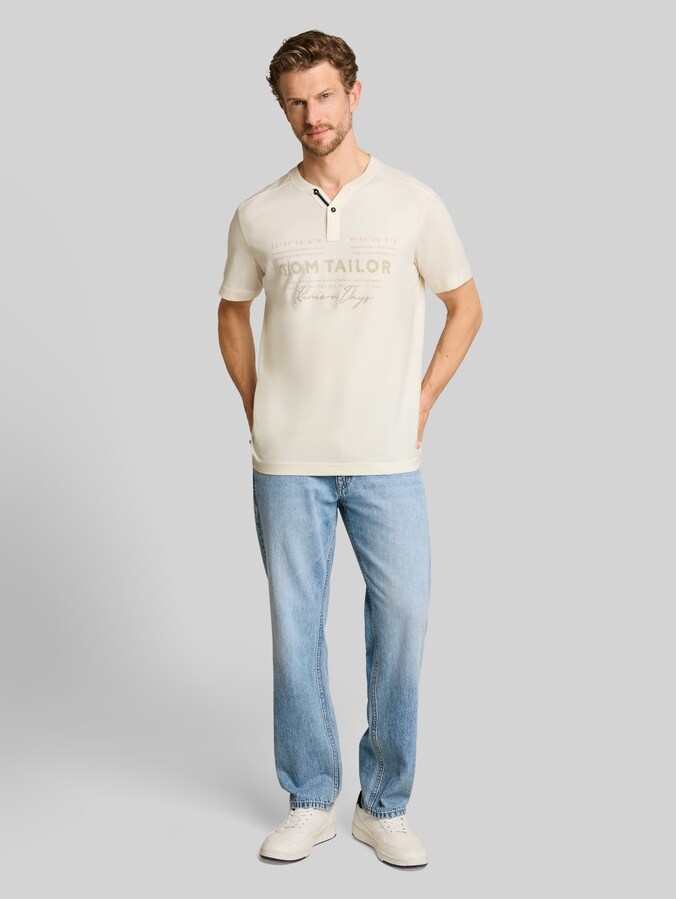 Henley T-Shirt im Used-Look von Men, Gardenia White