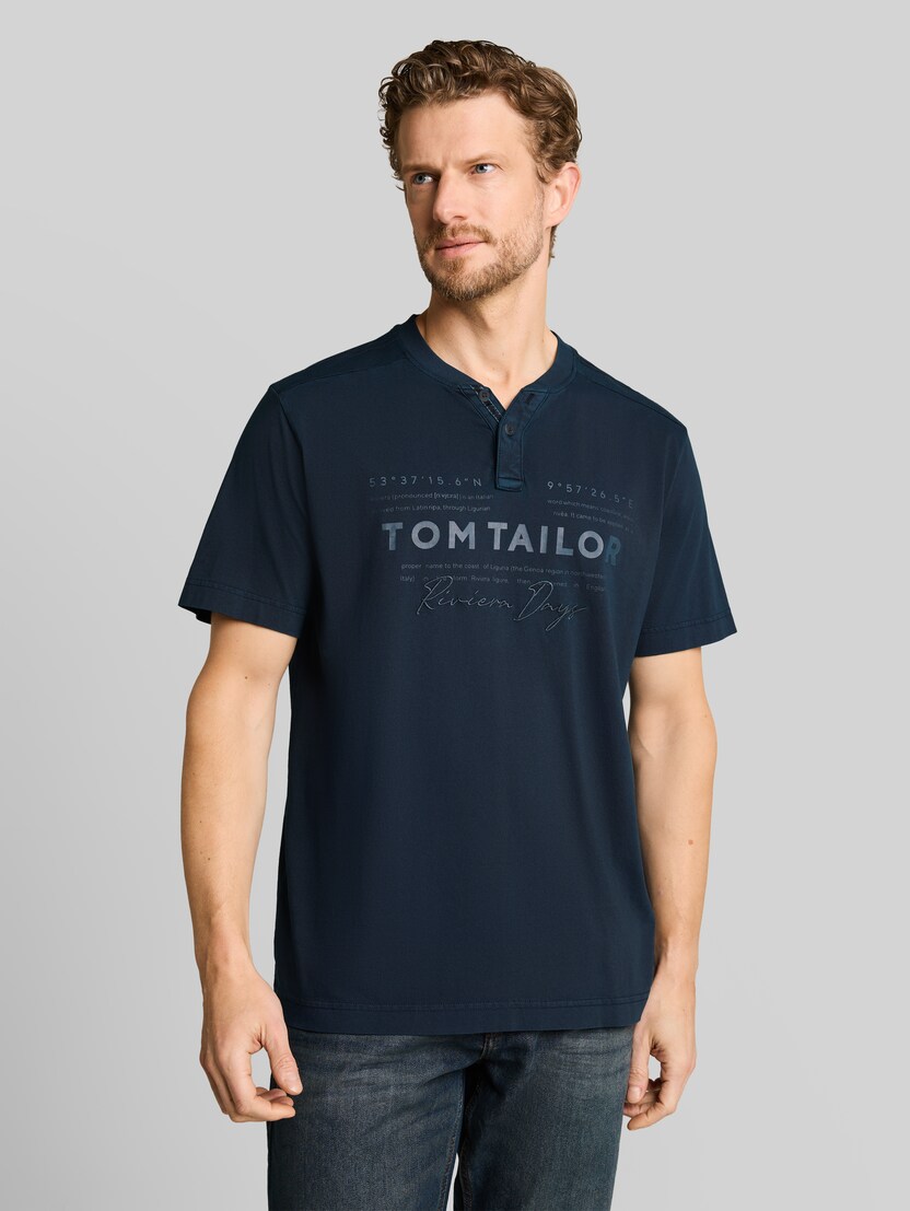 Henley T-Shirt im Used-Look von Men, sky captain blue