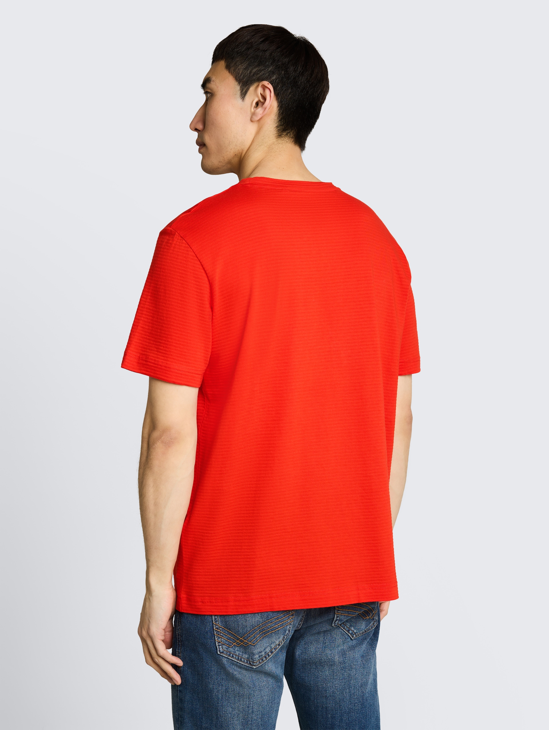T-shirt en coton - orange red - Découpe Vue arrière du modèle