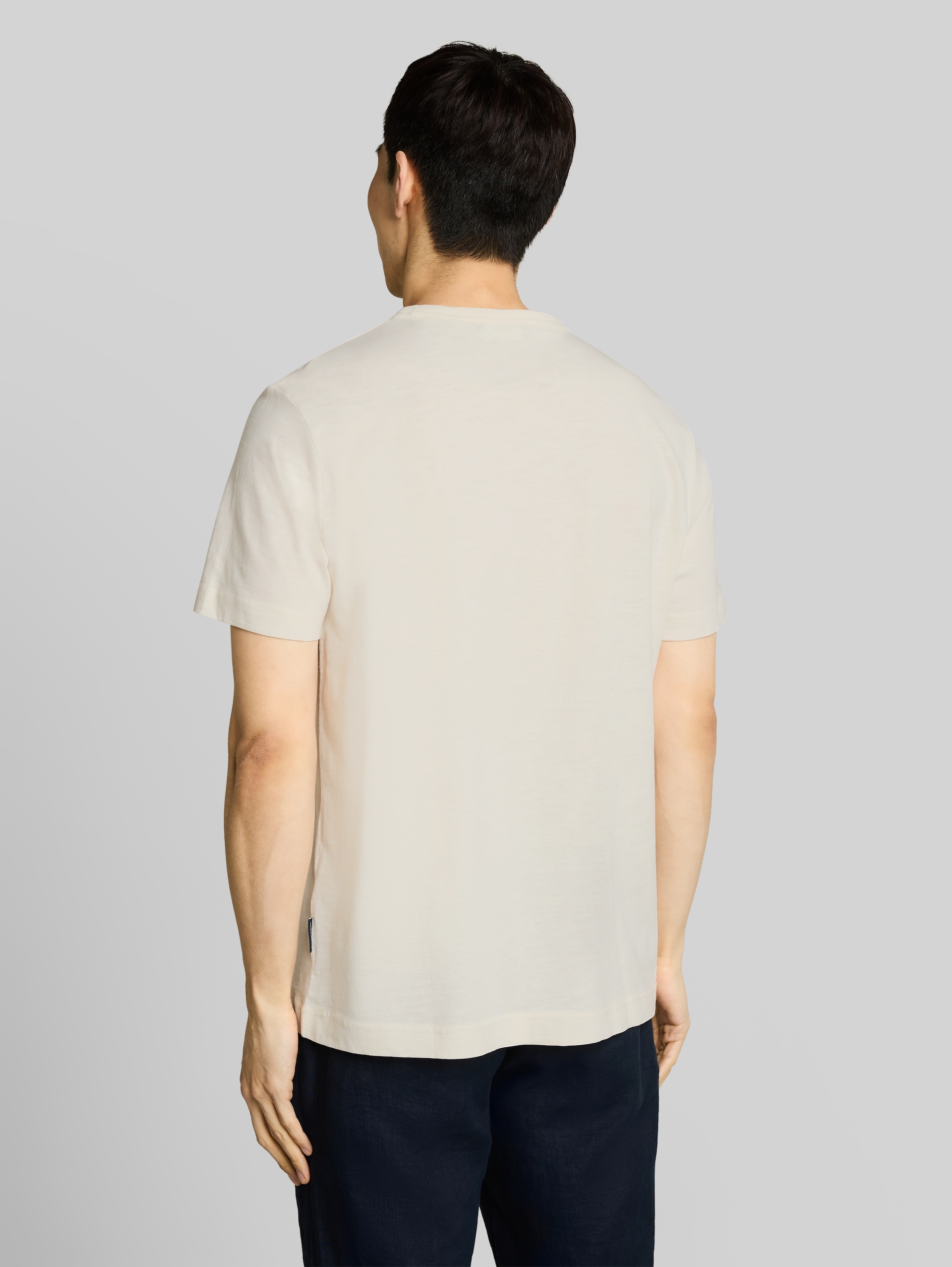 T-shirt with print - Gardenia White - Neckline model-back view
