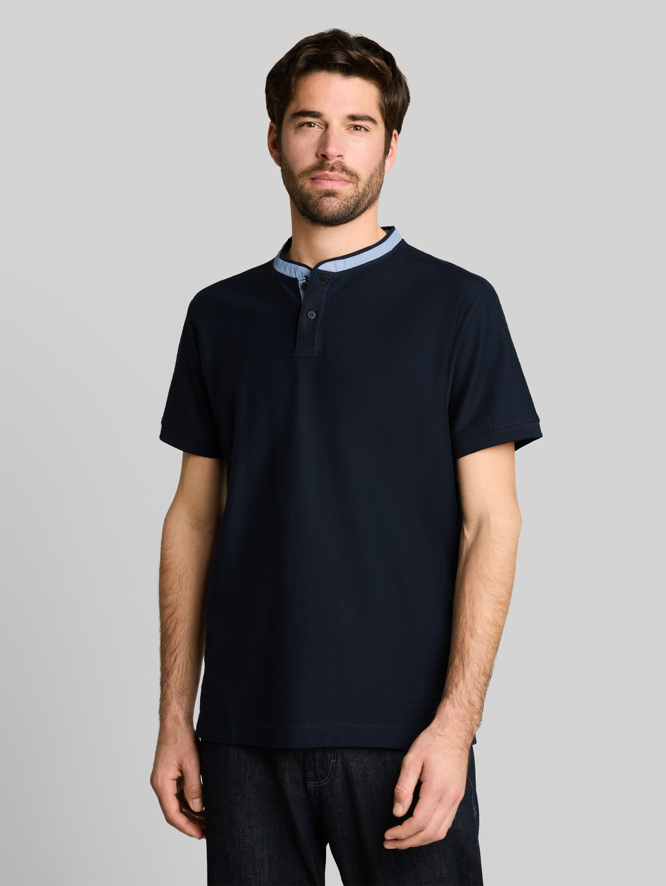 Polo majica sa stojećim ovratnikom