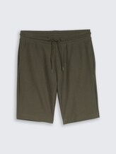 Regular Fit Shorts mit Kordelzug - deep leaf green - Vorder-Produkt-Ansicht