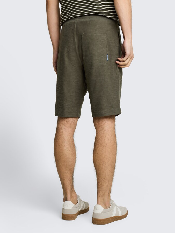 Regular Fit Shorts mit Kordelzug von Men, deep leaf green