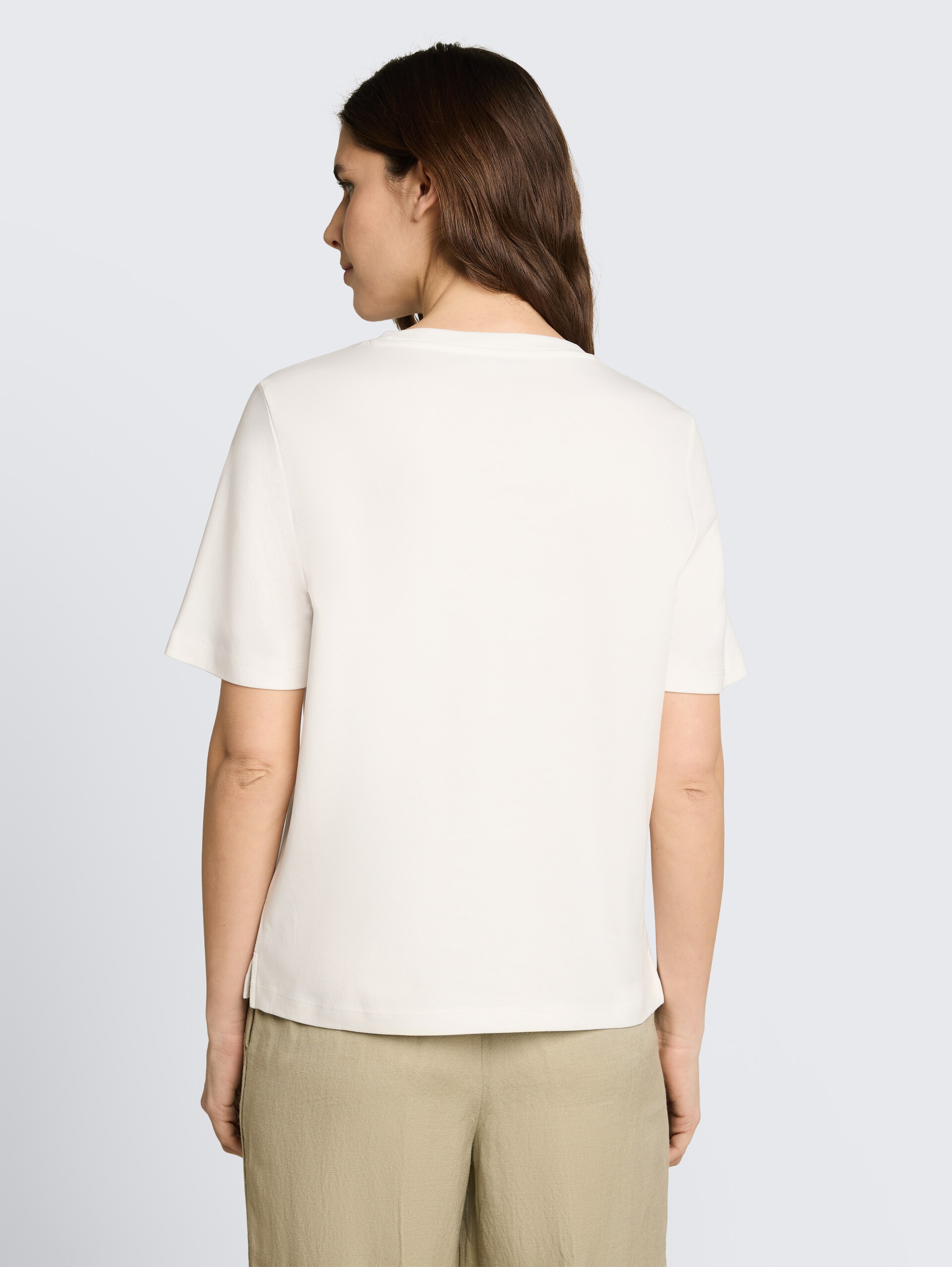 T-Shirt mit Häkel-Detail - Whisper White - Auschnitt Model-Rückansicht