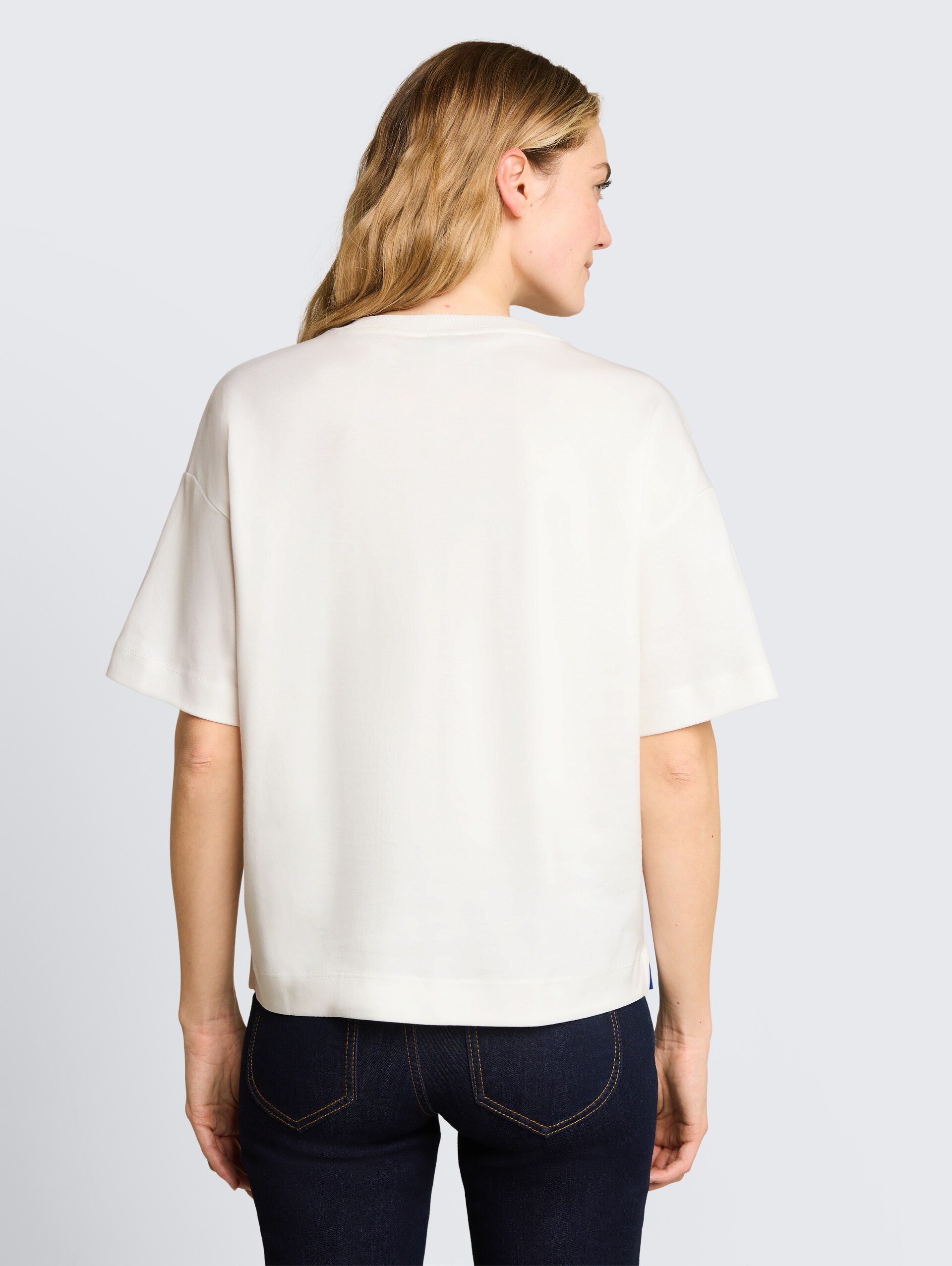 T-shirt met print - Whisper White - Neklijn model-achteraanzicht