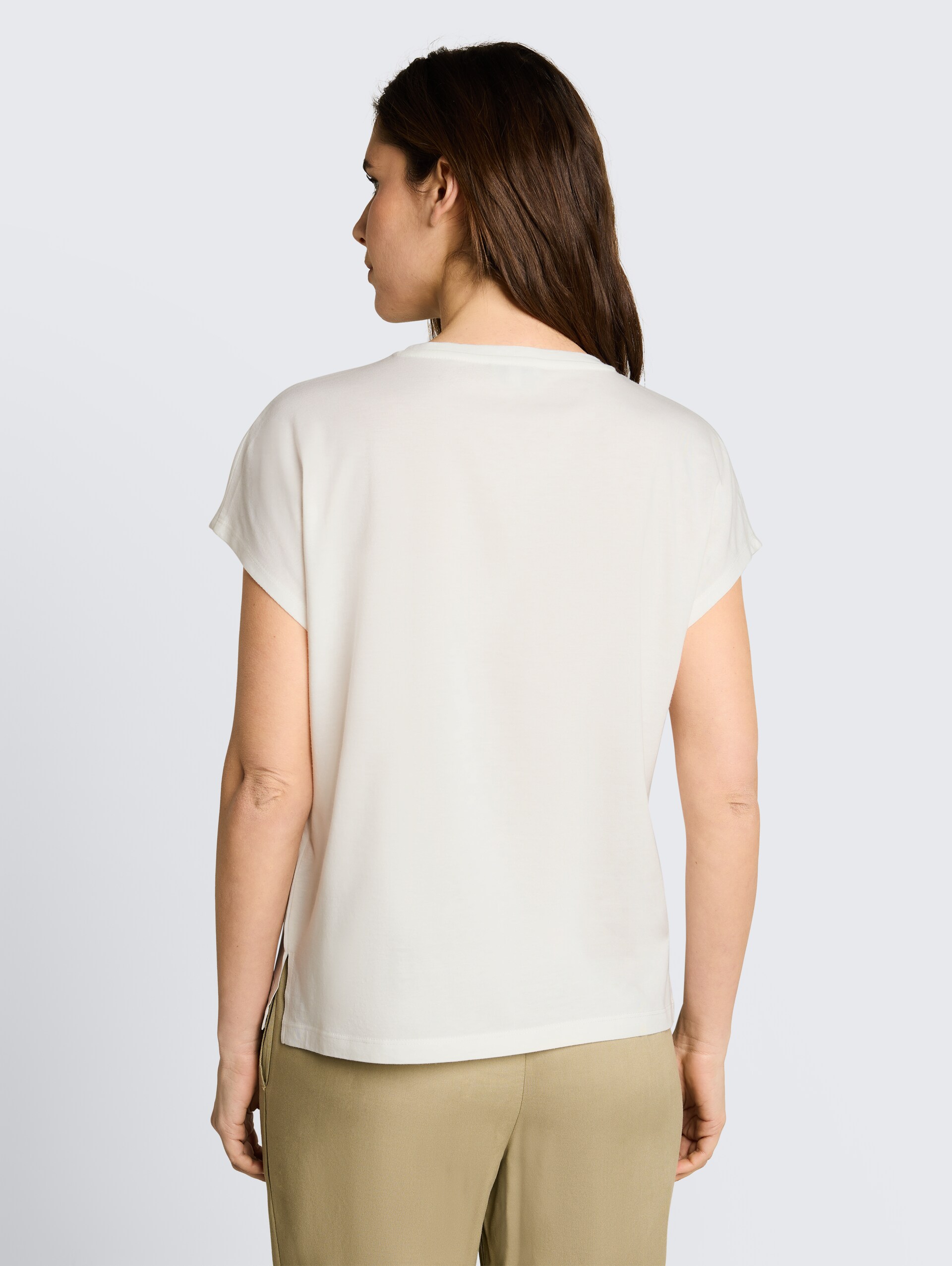 T-shirt in materiaalmix - Whisper White - Neklijn model-achteraanzicht