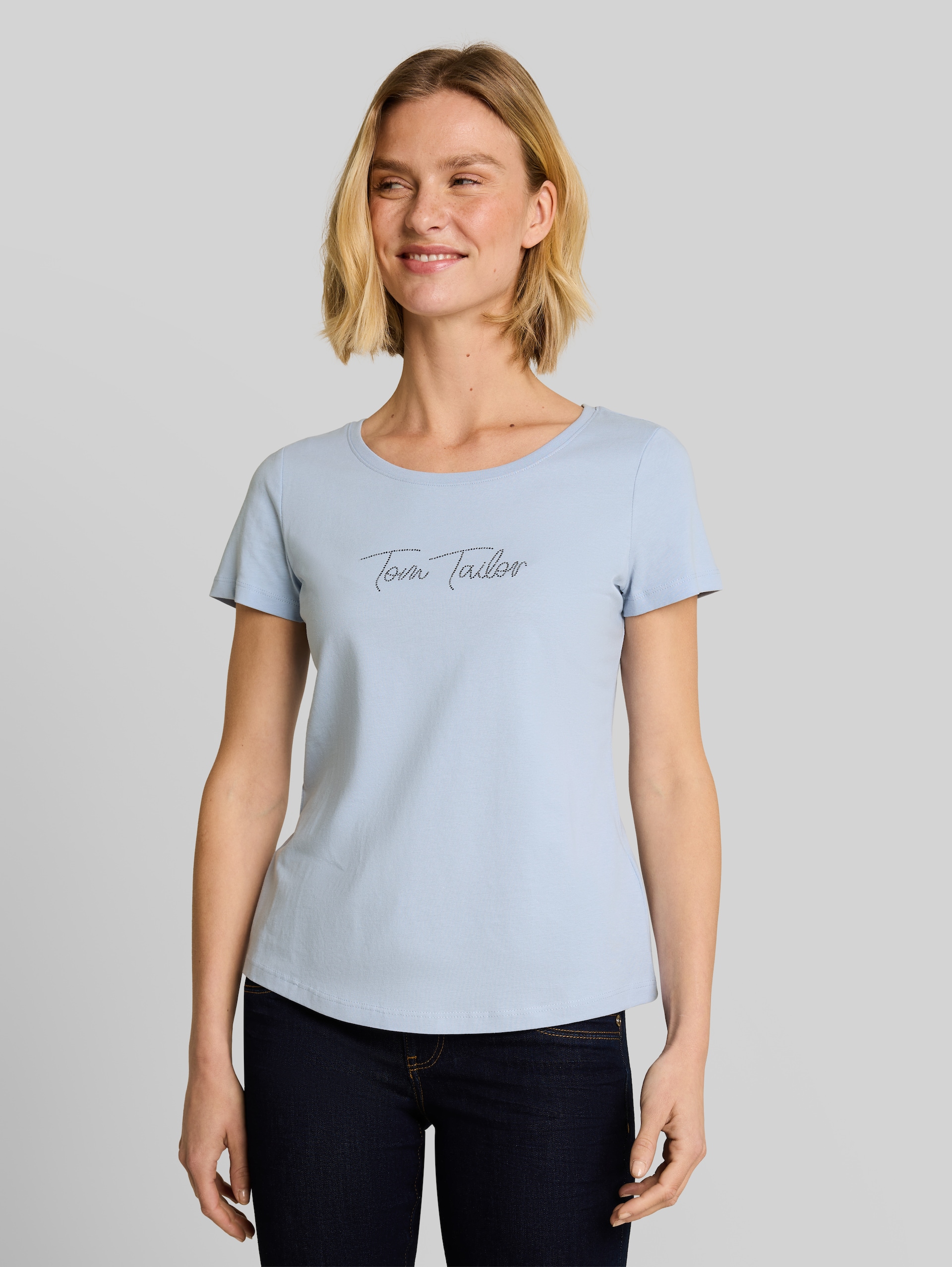 T-Shirt mit Glitzer-Logo - Kentucky Blue - Ausschnitt Model-Vorderansicht