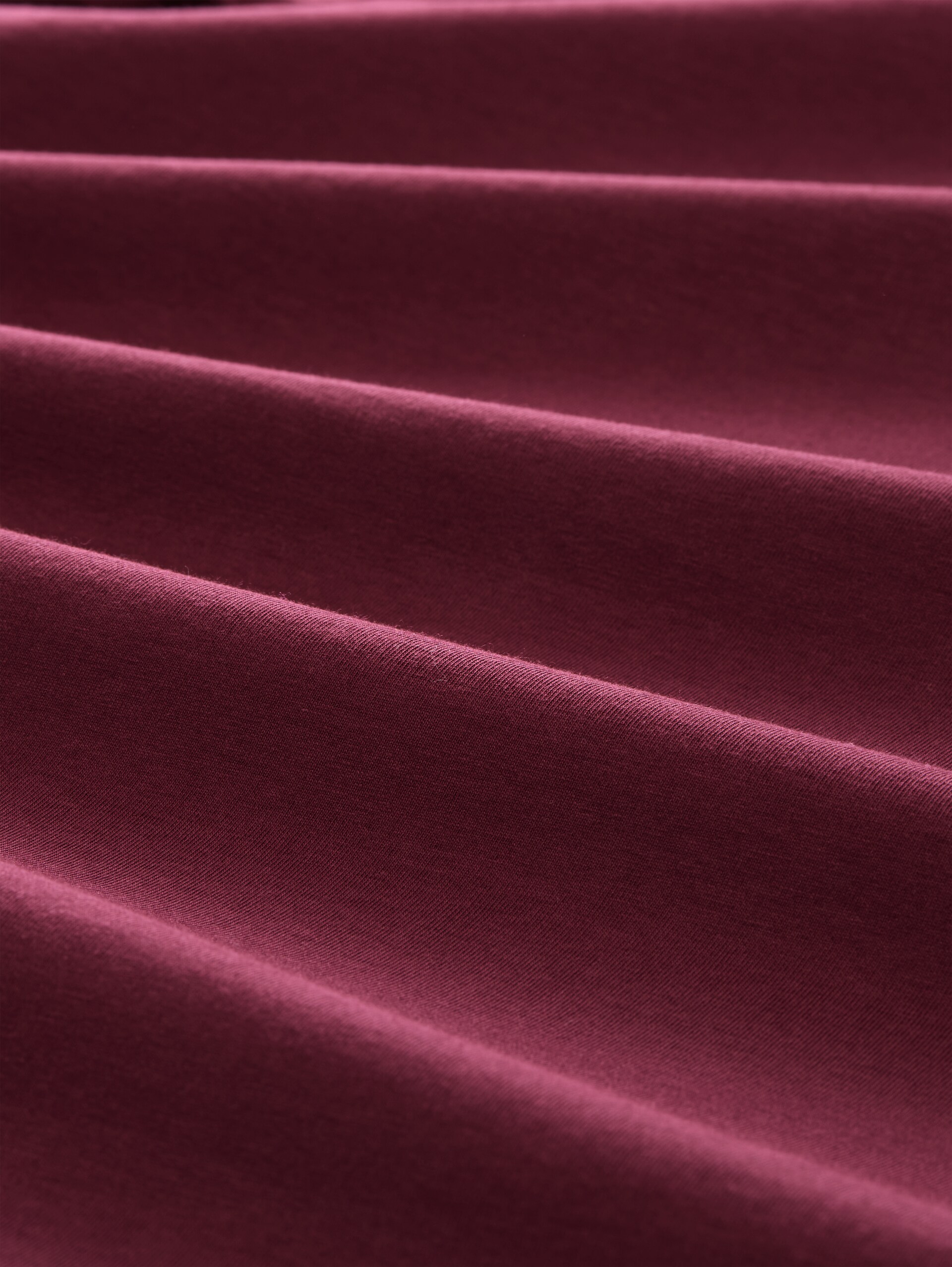 Basic T-Shirt mit Rundhalsausschnitt - Preppy Plum - Material-Ansicht