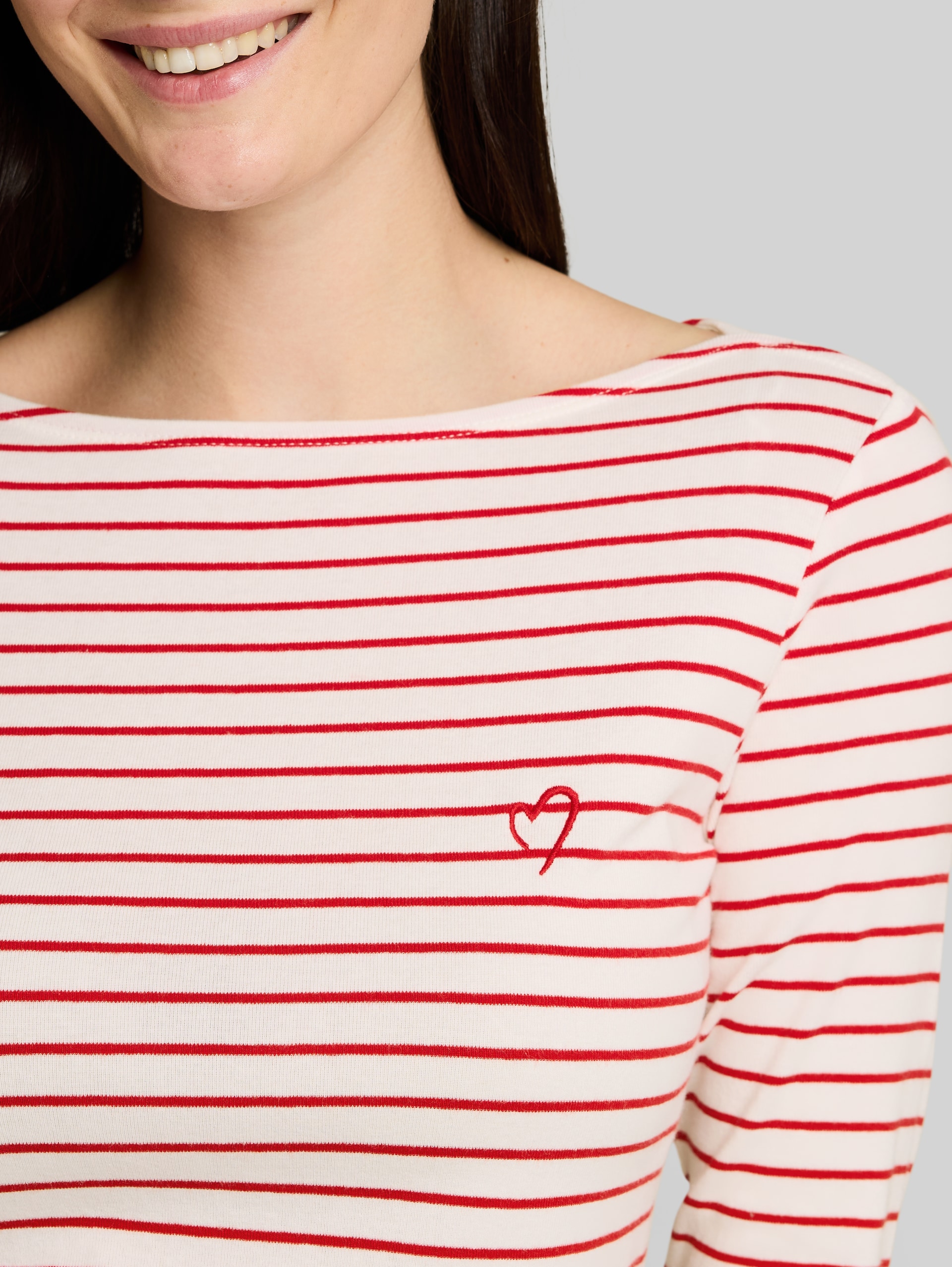 Long-sleeved T-shirt with striped pattern - red offwhite stripe - Detail model view