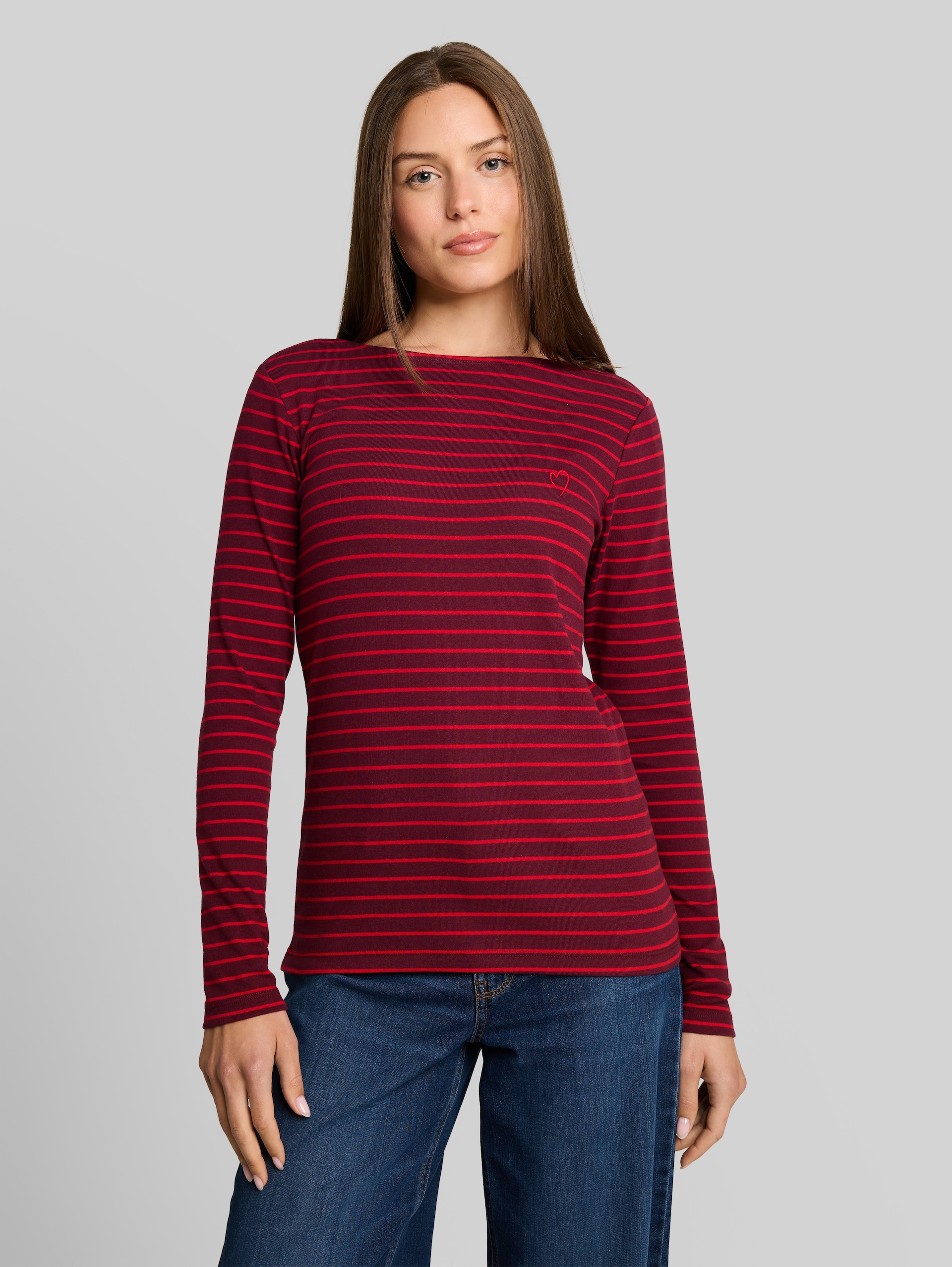 Langarmshirt mit Streifenmuster - preppy plum red stripe - Ausschnitt Model-Vorderansicht