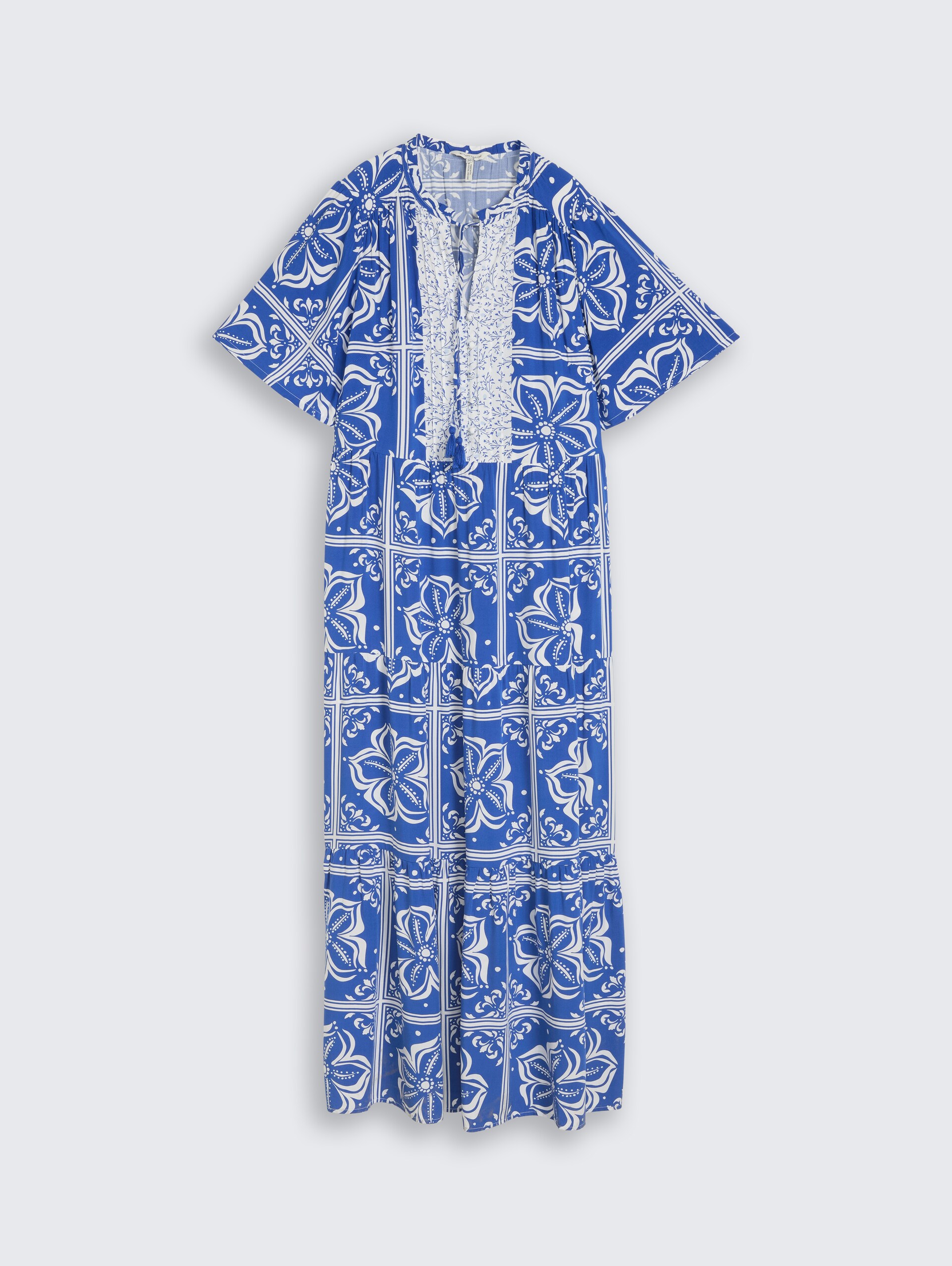 Loose Fit Maxi-Kleid mit Muster - blue flower tile design - Vorder-Produkt-Ansicht
