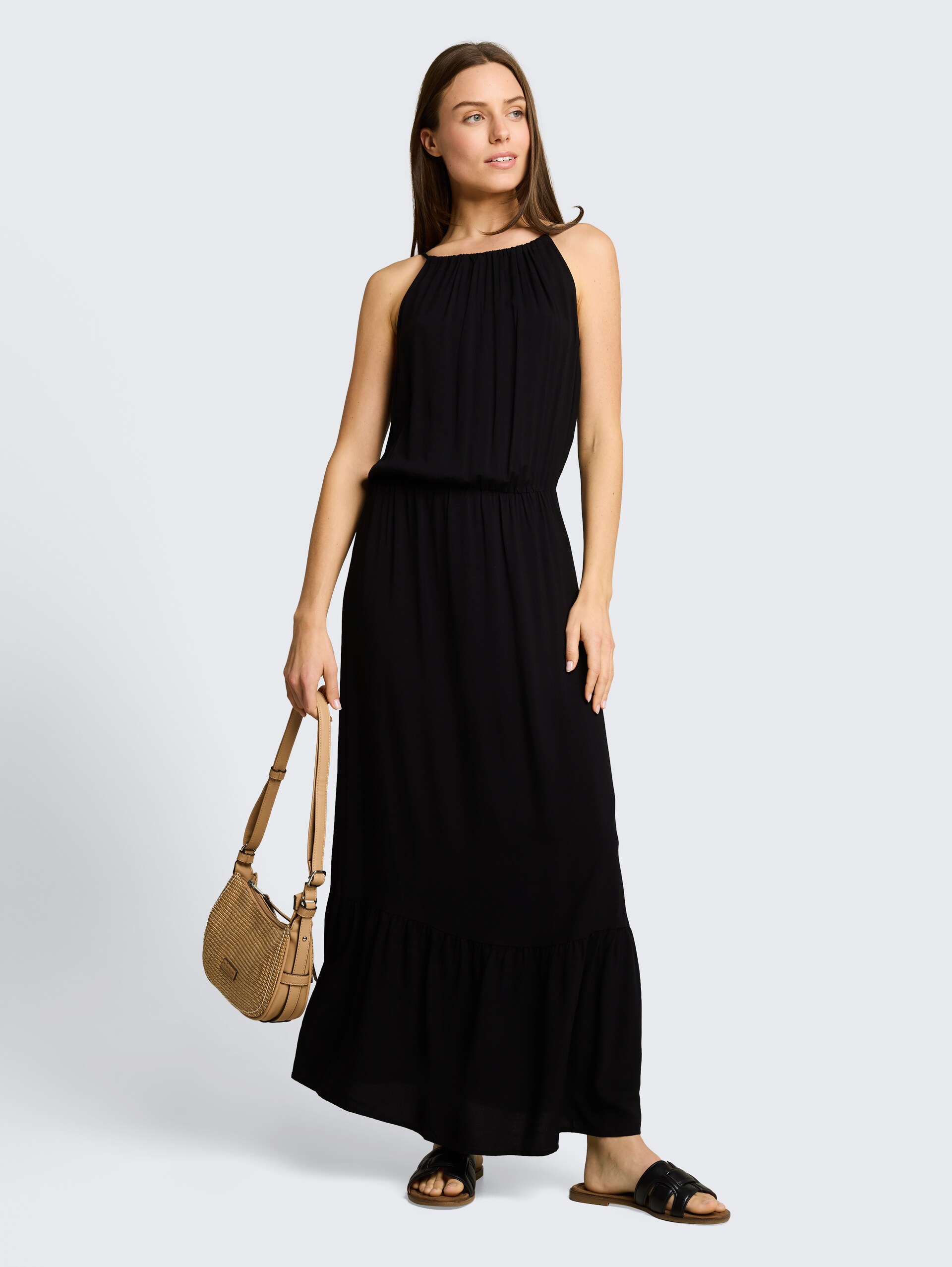 Maxijurk van viscose - deep black - zijaanzicht model