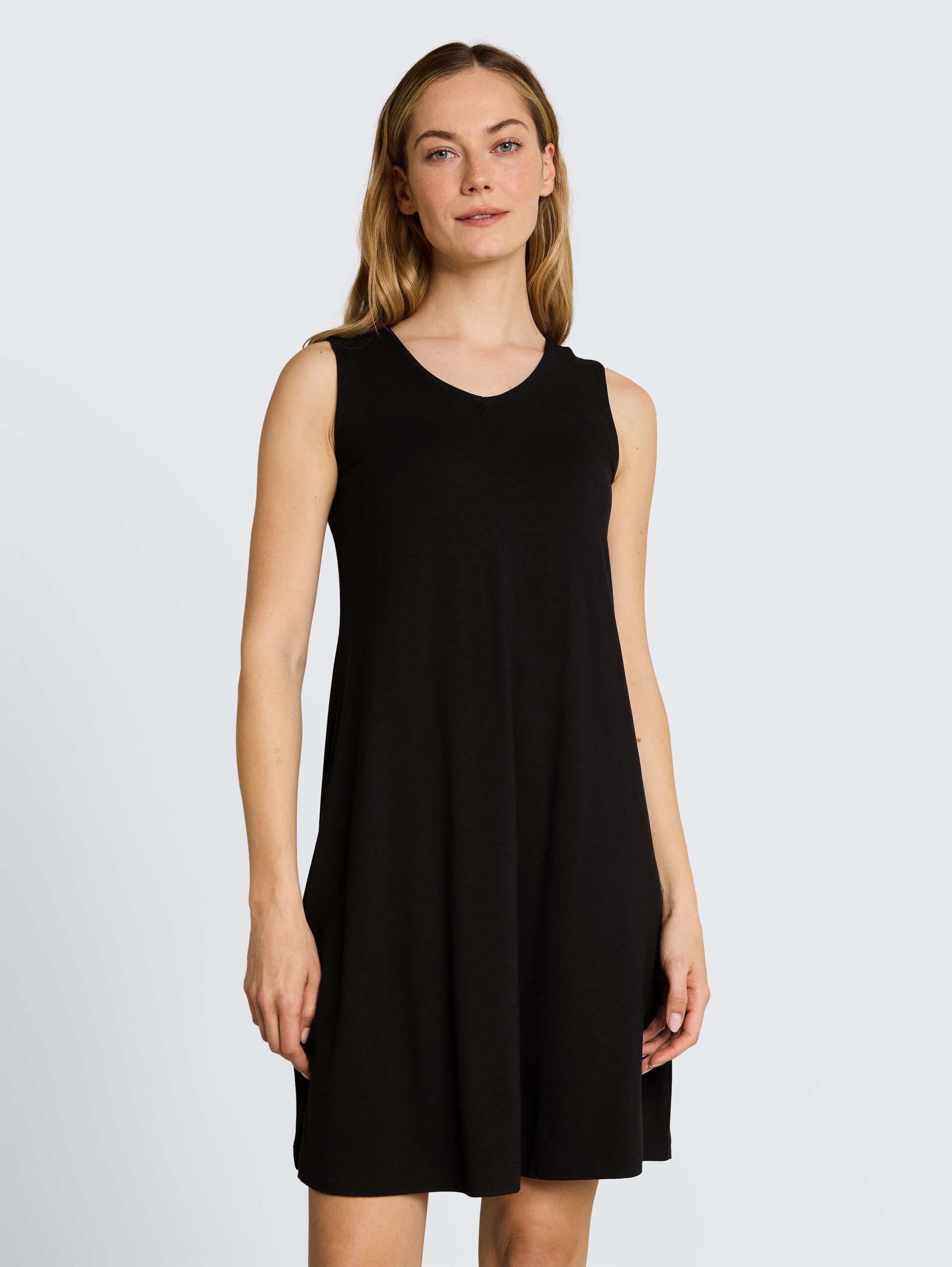 Jersey dress with cut-out detail - deep black - Model front view