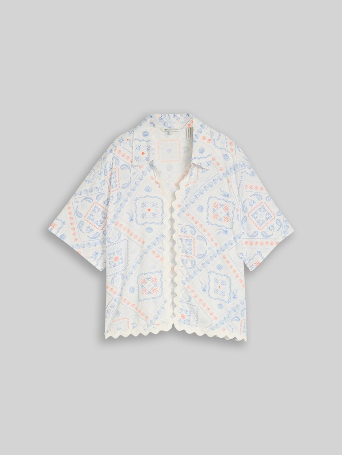 Chemisier coupe carrée avec une part de lin par Denim Female, white blue coral paisley print