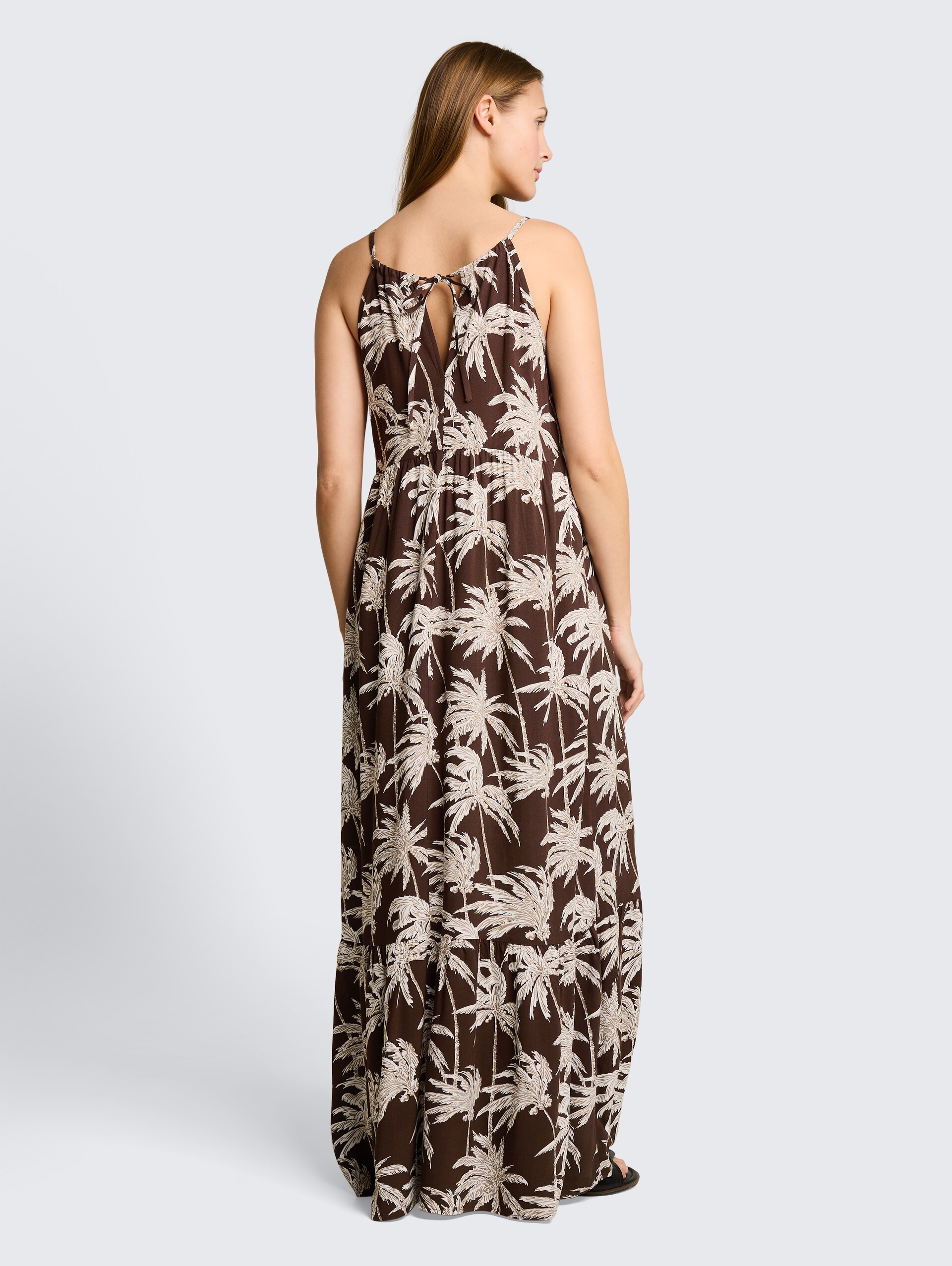 Maxijurk met volants - brown palmtree print - Model-achteraanzicht
