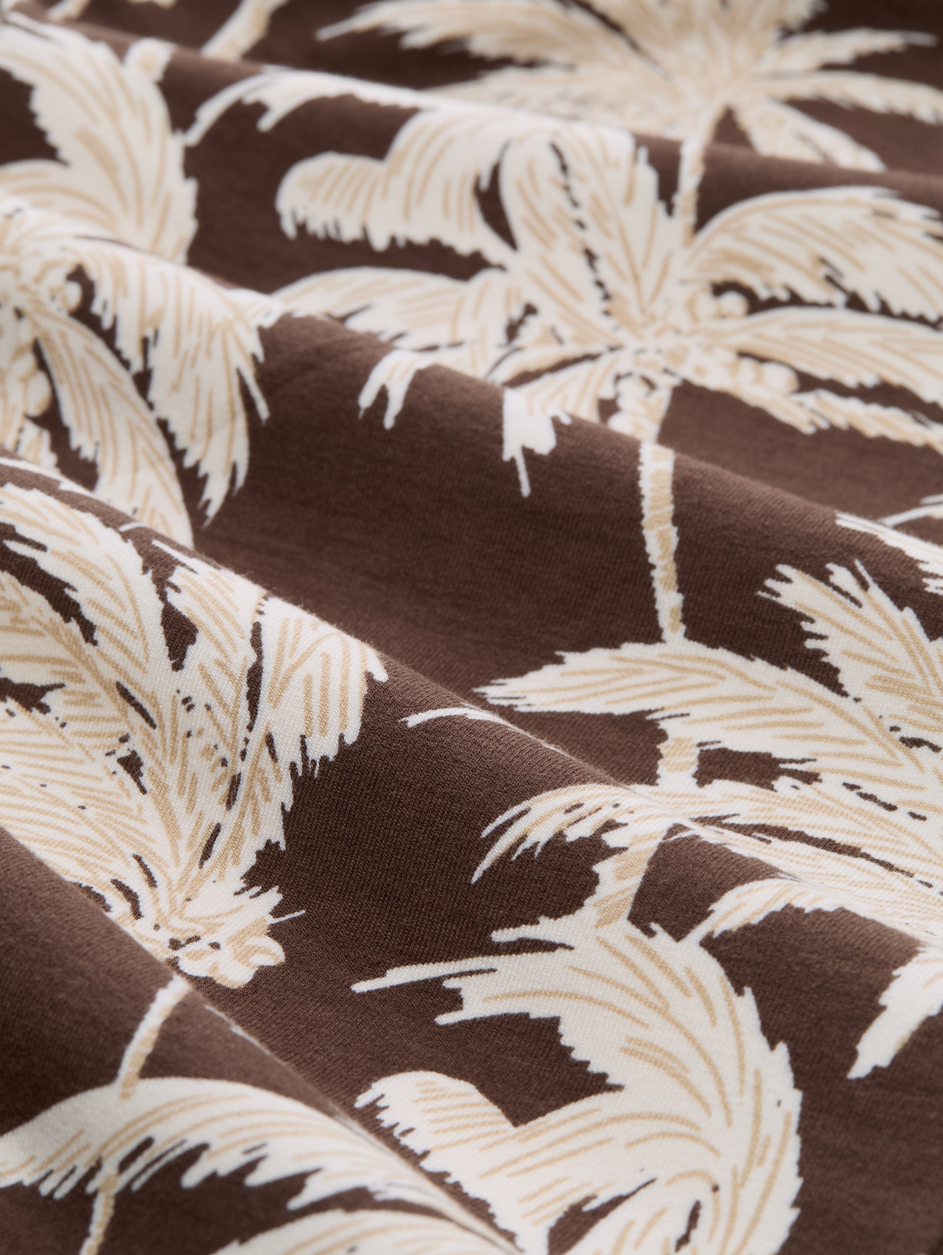 Getailleerde midi-jurk met knoopdetail - brown palmtree print - Materiaalweergave