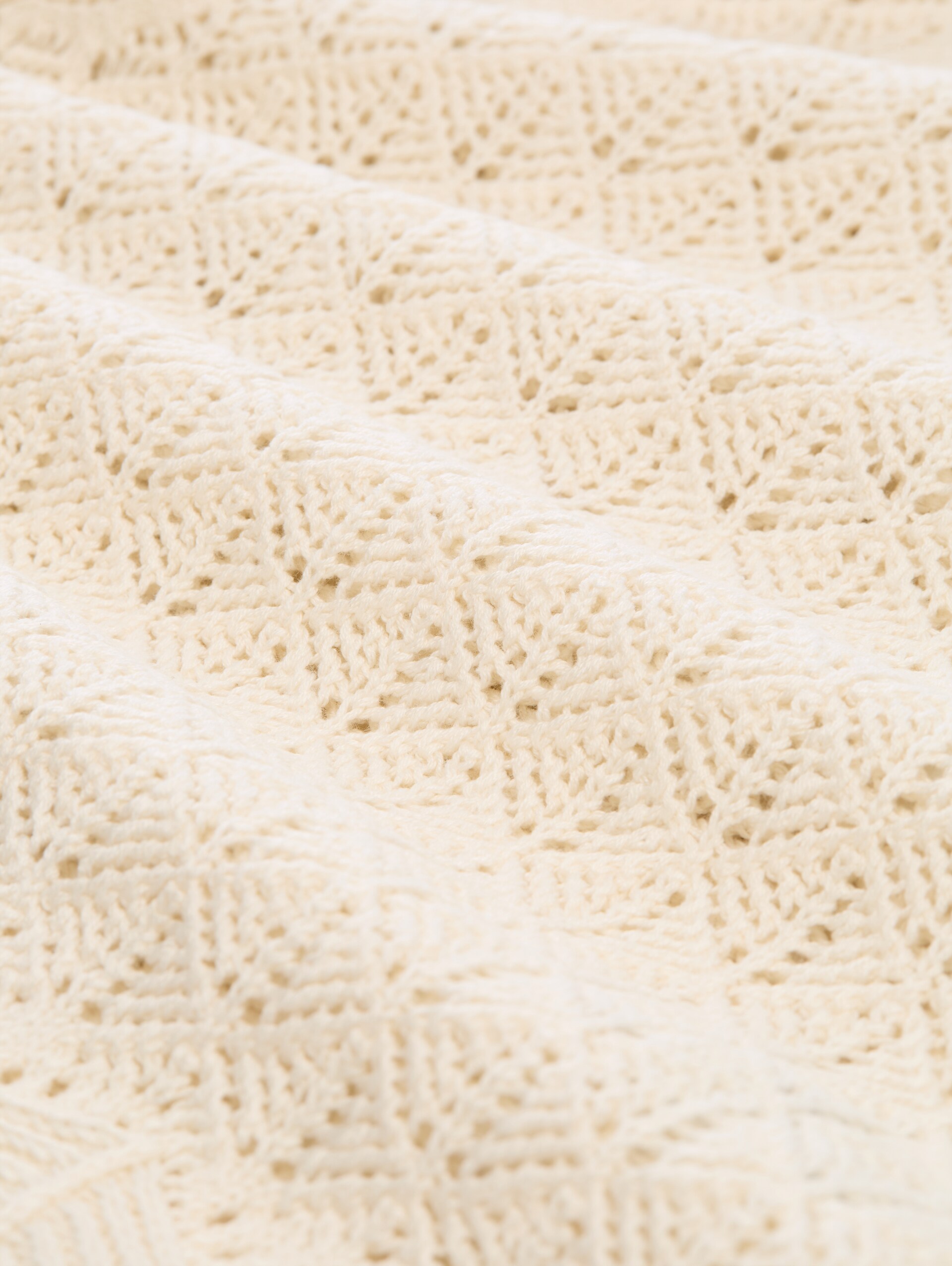 Knitted top with lace pattern - Dove White - Material view