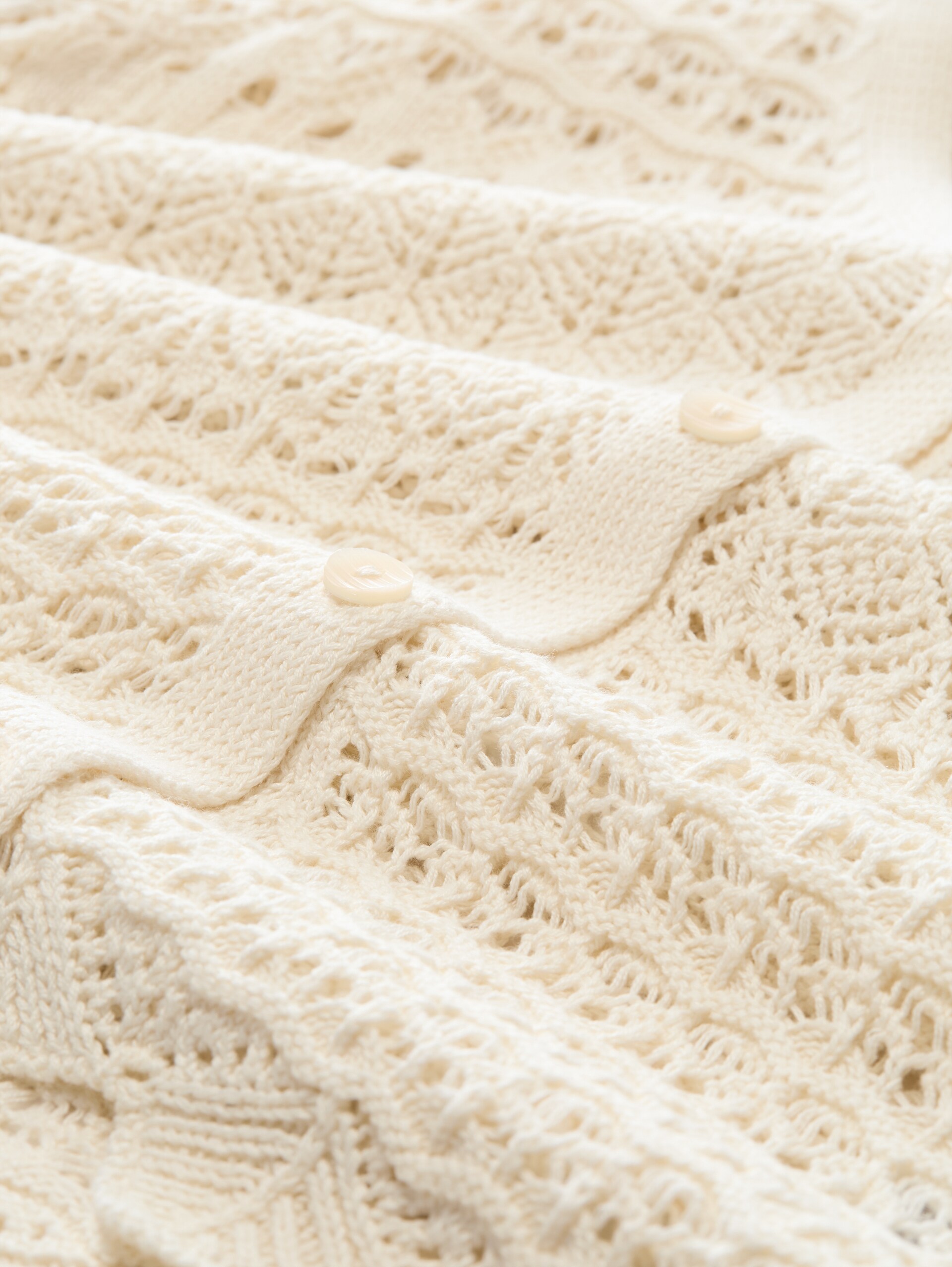 Relaxed fit vest met gaatjespatroon - Dove White - Materiaalweergave