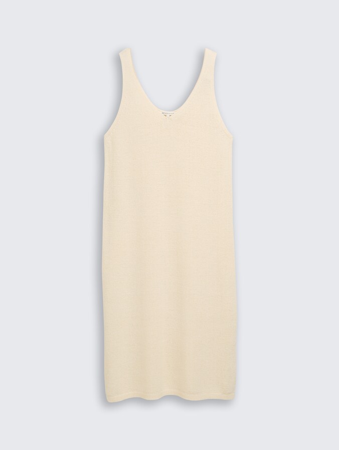 Loose Fit Strickkleid mit V-Ausschnitt von Denim Female, Dove White