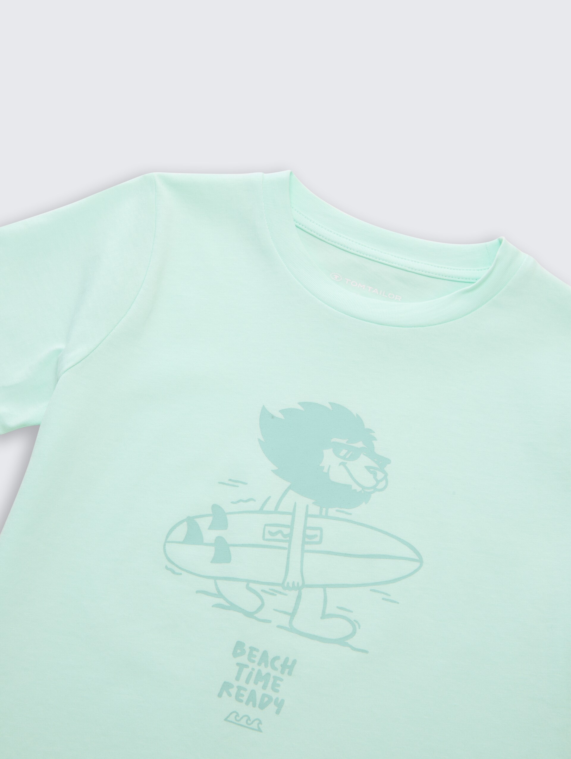 T-shirt met fotoprint - light bay green - Detailaanzicht model