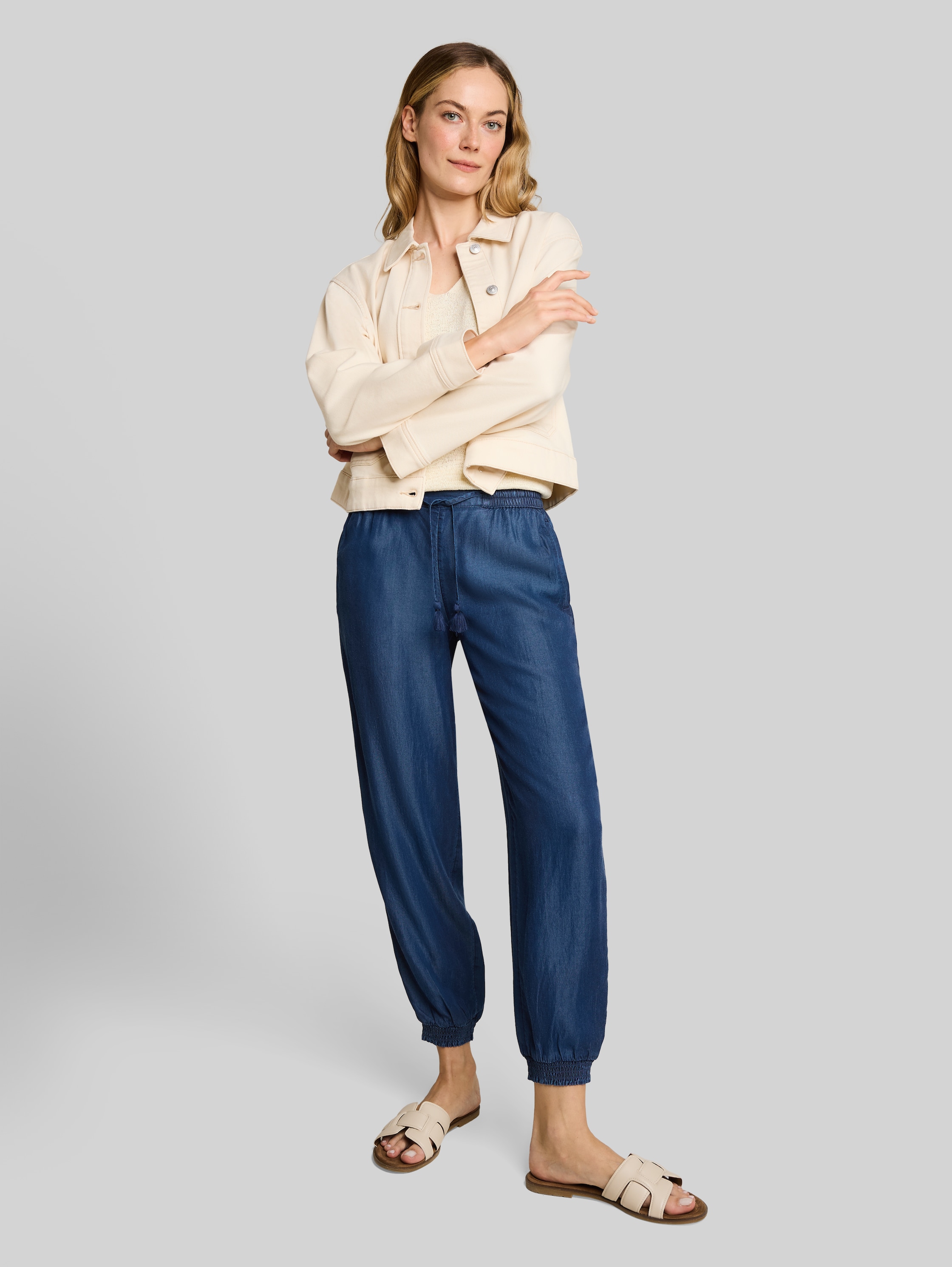 Loose Fit панталони с TENCEL™ лиосел