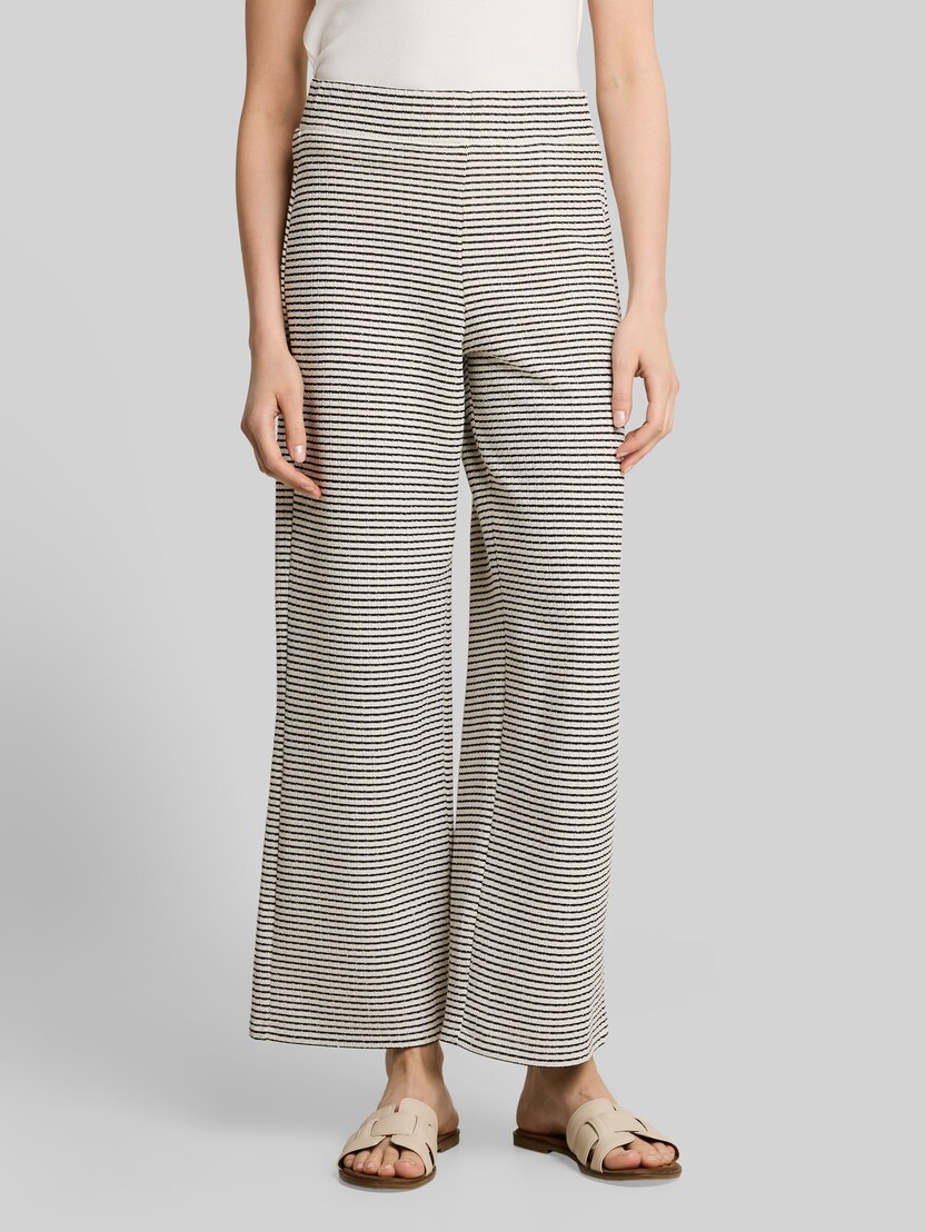 Wide Leg Strickhose von Denim Female, white black knit stripe