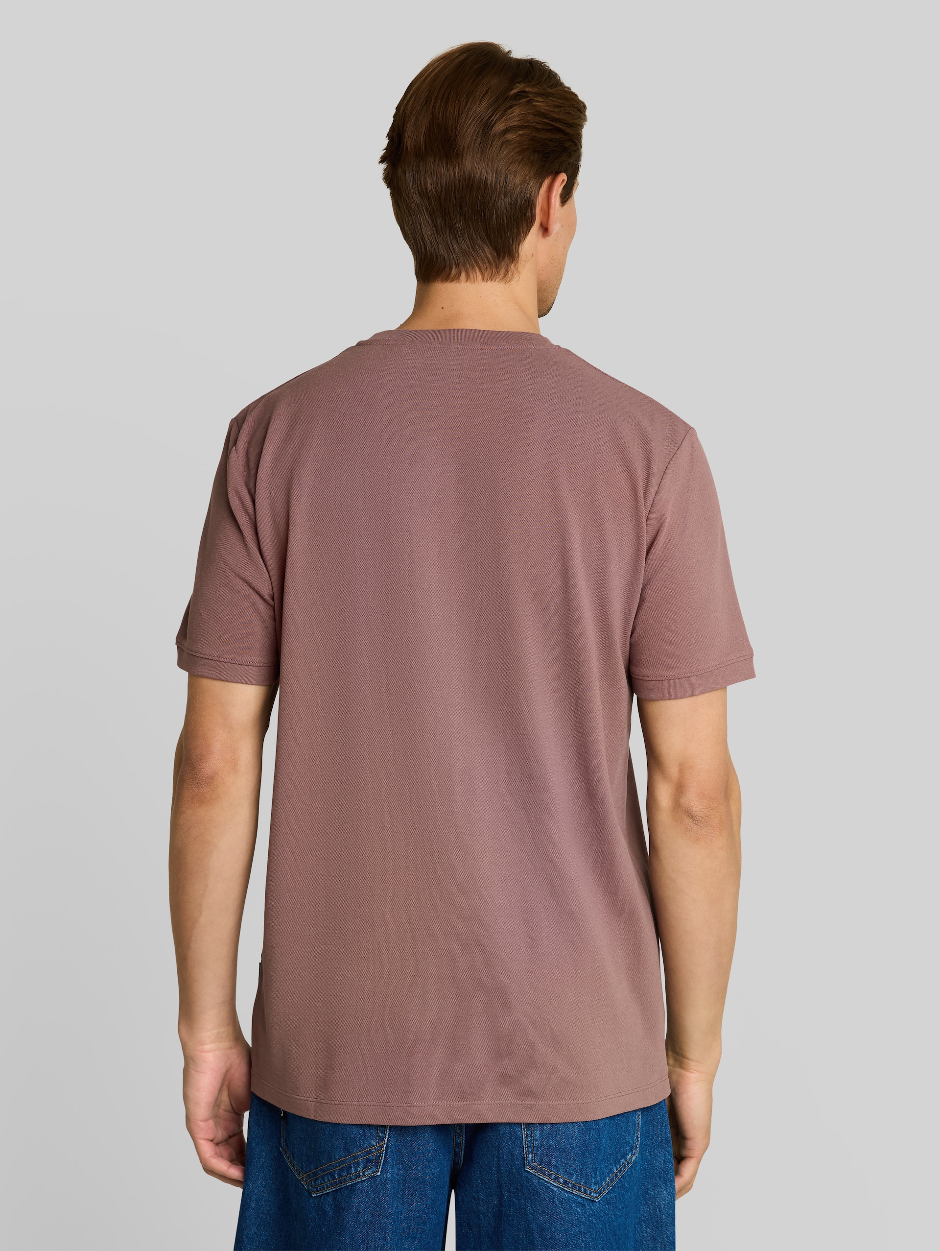 Basic piqué T-shirt - rose taupe - Neklijn model-achteraanzicht