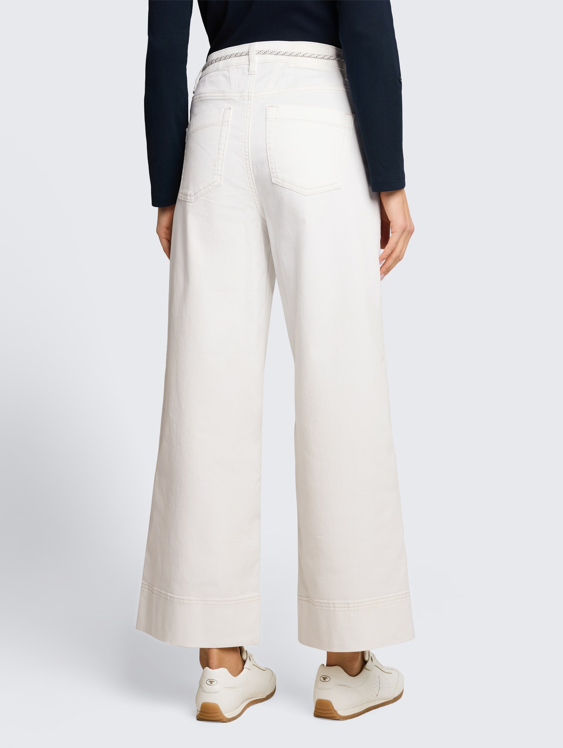 TTNELMA CULOTTE-jeans met strikceintuur - White Denim - Neklijn model-achteraanzicht