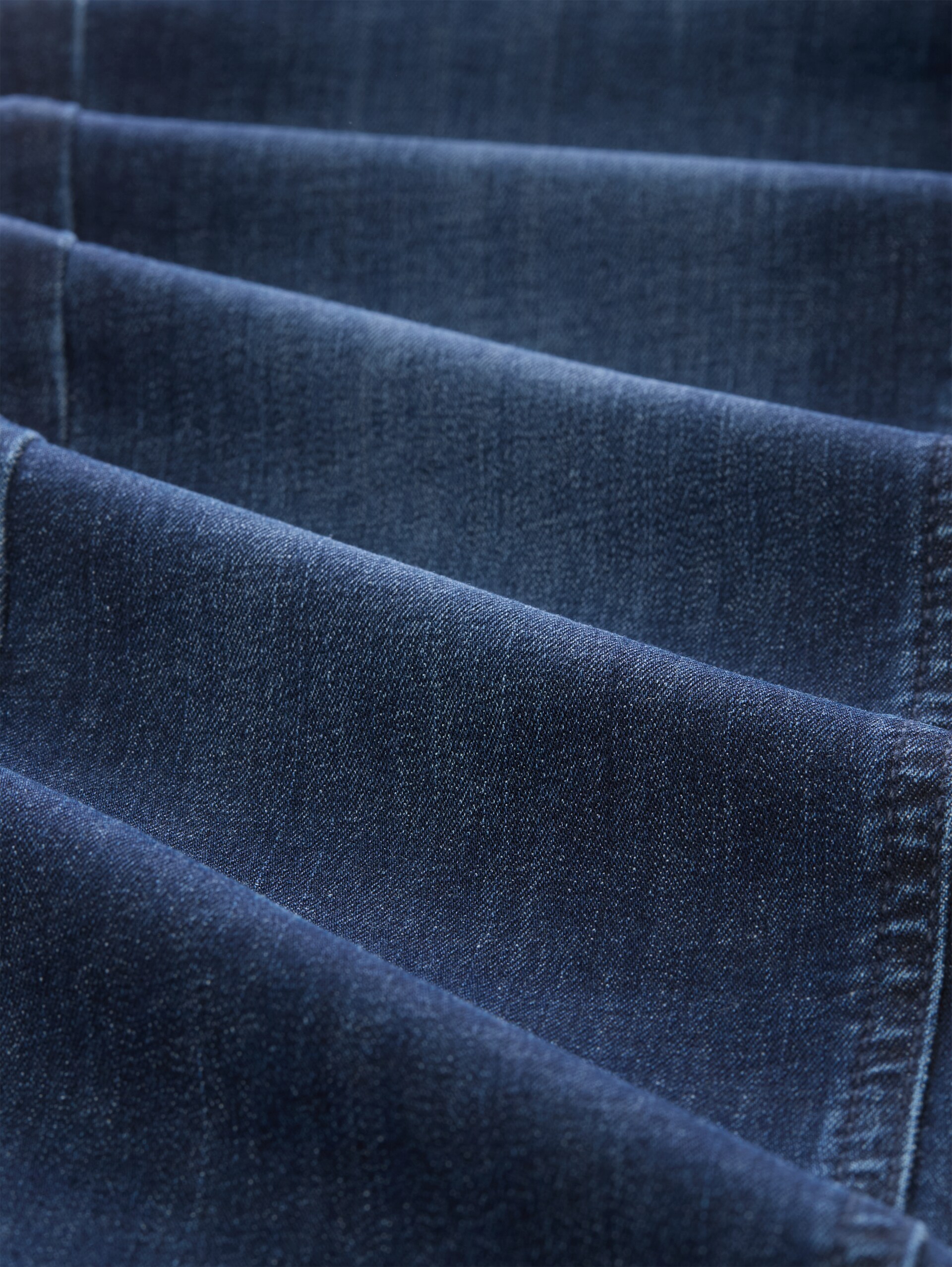TTEDDA SLIM Jeans mit Leo-Print im Umschlag - dark blue denim - Material-Ansicht