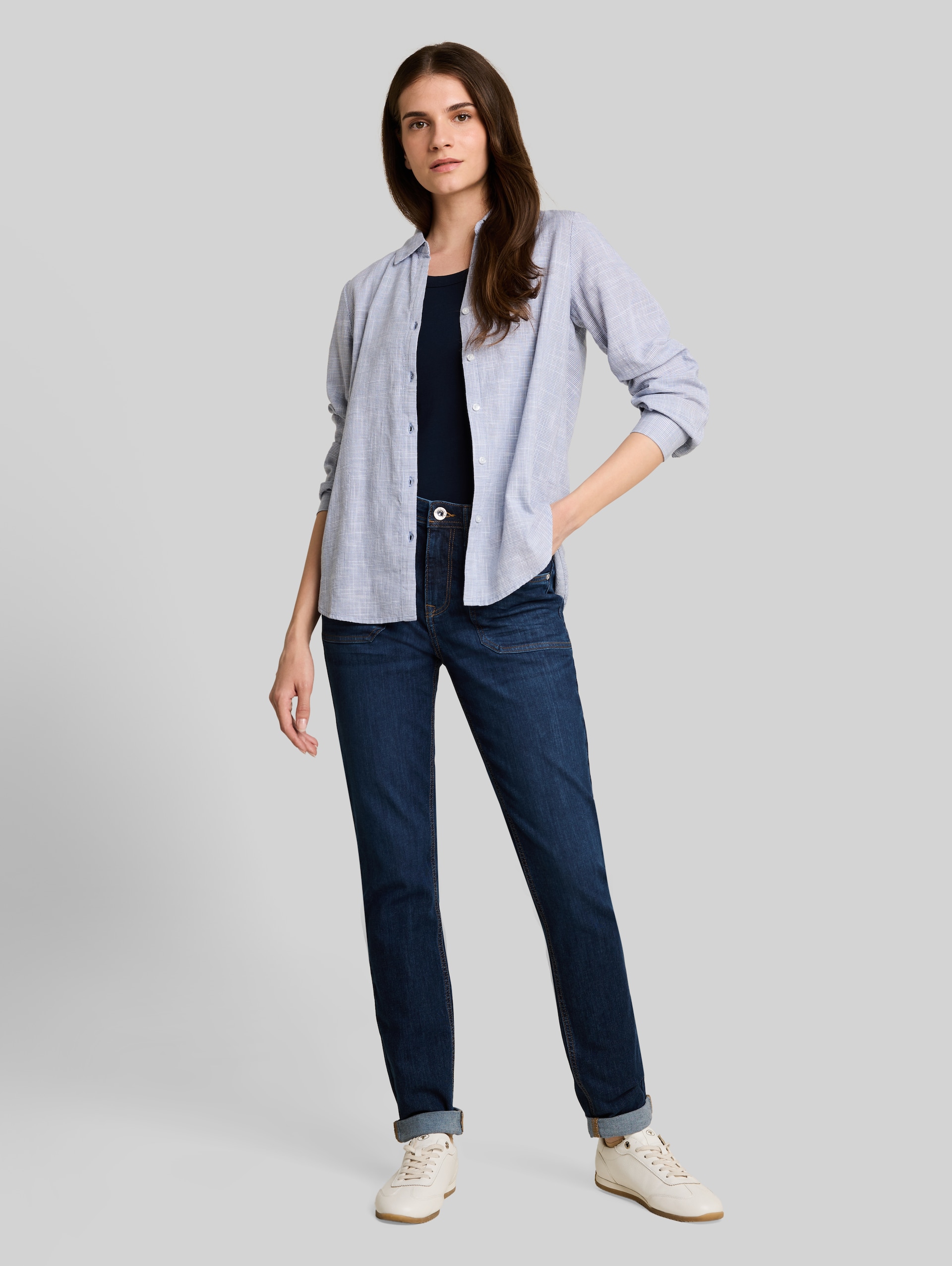 TTMAYA TAPERED Jeans - Clean Dark Stone Blue Denim - Model-Vorderansicht